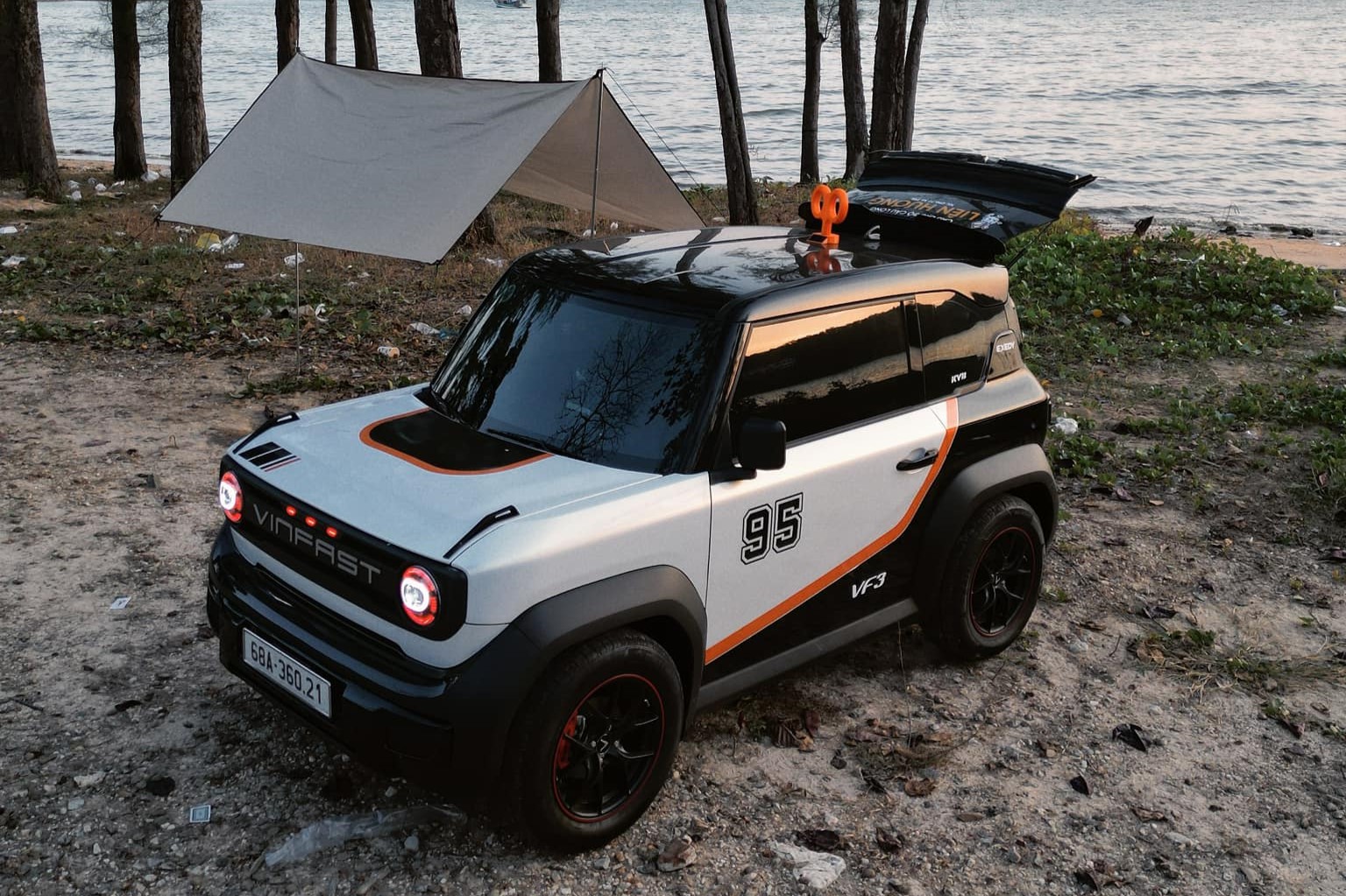 Chơi VinFast VF 3 l&agrave; phải kh&aacute;c biệt: Ngắm 5 bản độ khiến netizen trầm trồ- Ảnh 9.