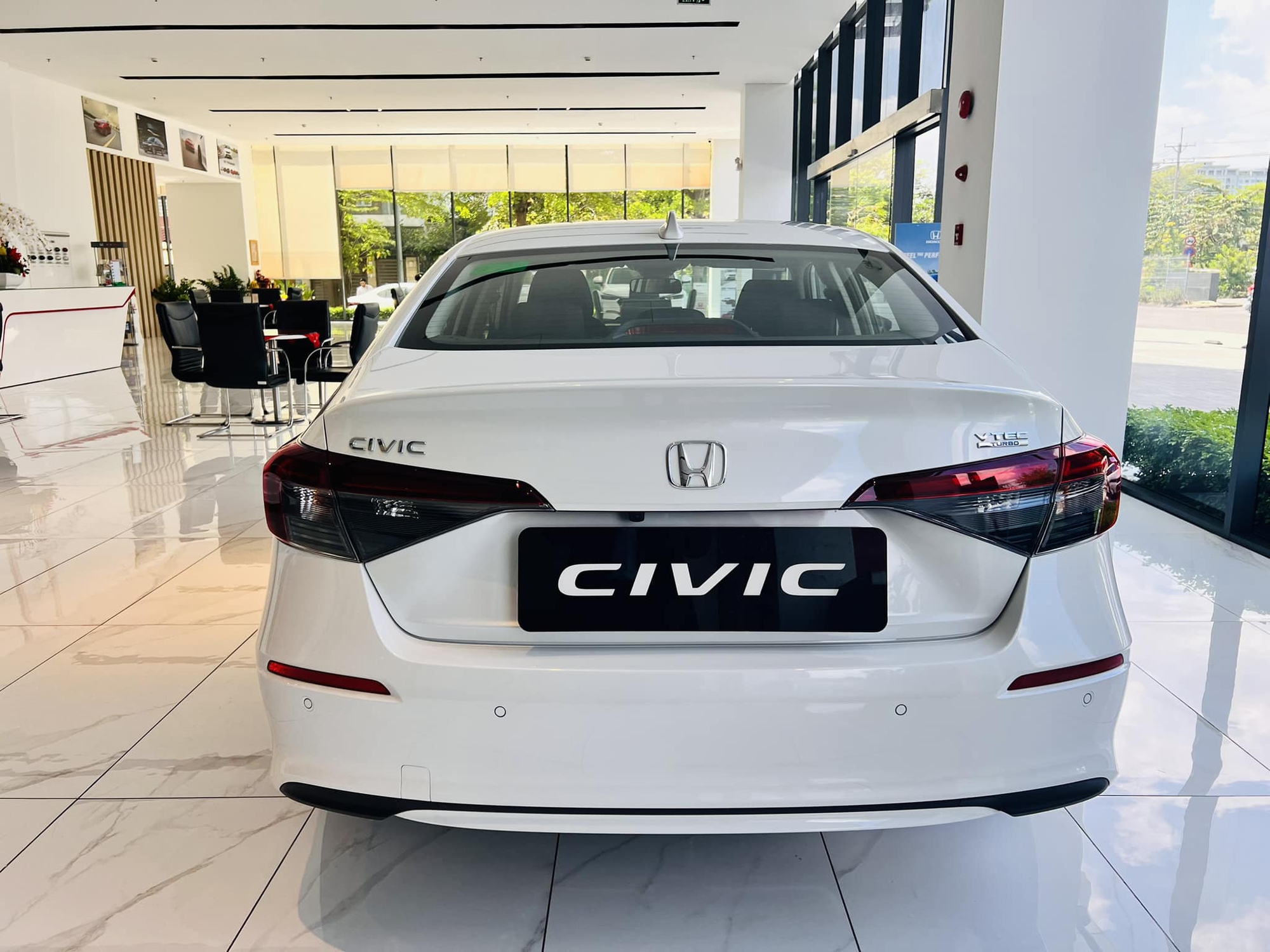 Honda Civic đẩy hàng, giá còn từ 749 triệu đồng, vẫn đắt hơn Mazda3 bản cao nhất; khuyến mãi khủng nhưng khách hàng phải thỏa mãn một điều- Ảnh 6.