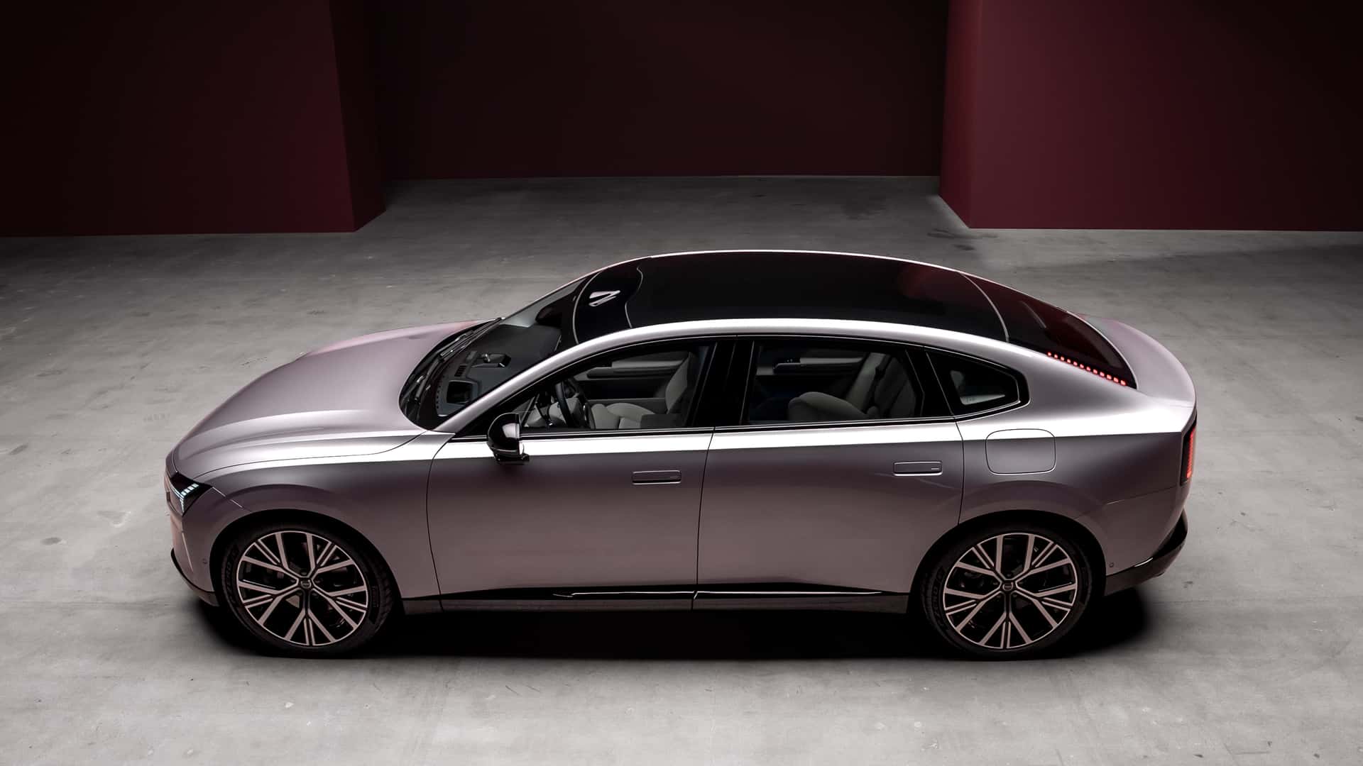 Volvo ES90 ra mắt: 'Sedan gầm cao', chạy 700km/sạc, có thứ mạnh nhất từ trước tới nay- Ảnh 8.