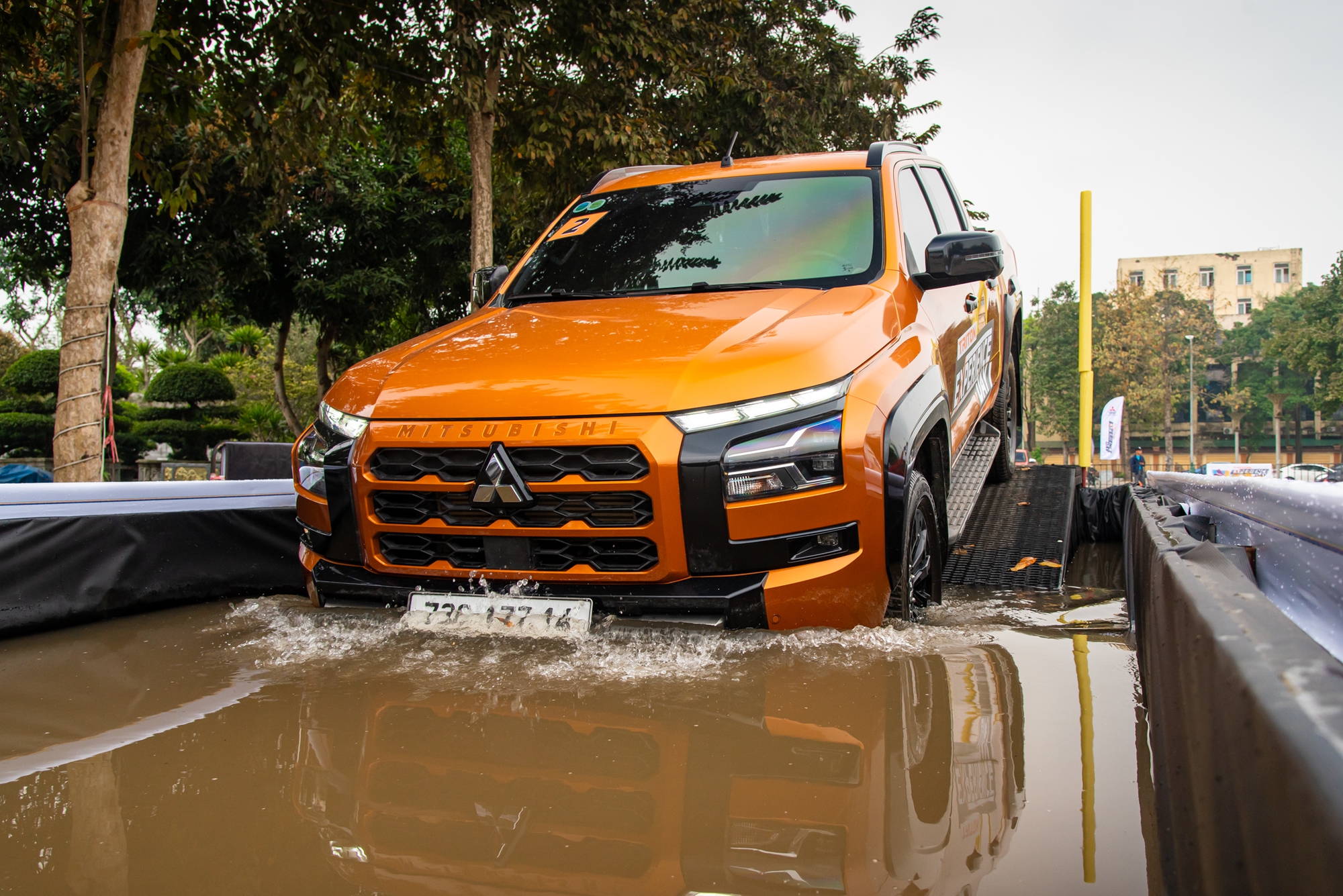 Chạy 300km bằng Mitsubishi Triton 2025 vào Nghệ An để 'tra tấn': Leo dốc rồi thả phanh từ độ cao 8m và loạt bài ‘vắt sức’ bán tải Nhật Bản- Ảnh 18.