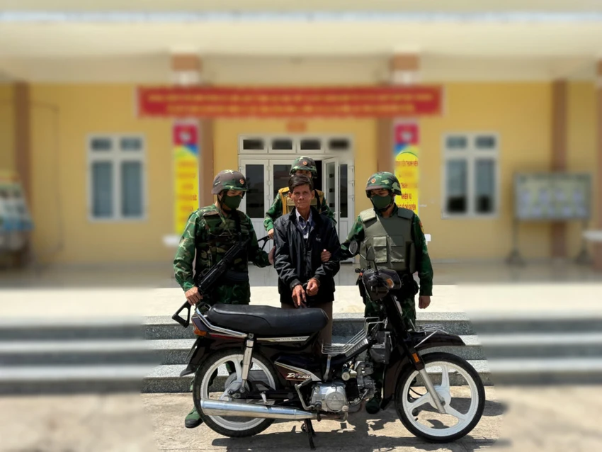 Bắt đối tượng đưa xe máy trộm cắp qua Campuchia tiêu thụ- Ảnh 1. Bắt đối tượng đưa xe máy trộm cắp qua Campuchia tiêu thụ- Ảnh 1.