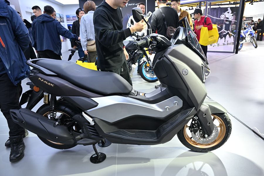 T&aacute;i xuất sau gần 10 năm vắng b&oacute;ng, Yamaha NMAX155 ch&iacute;nh thức được ra mắt, nhưng vẫn kh&oacute; c&oacute; cửa cạnh tranh tại thị trường Việt!- Ảnh 2.