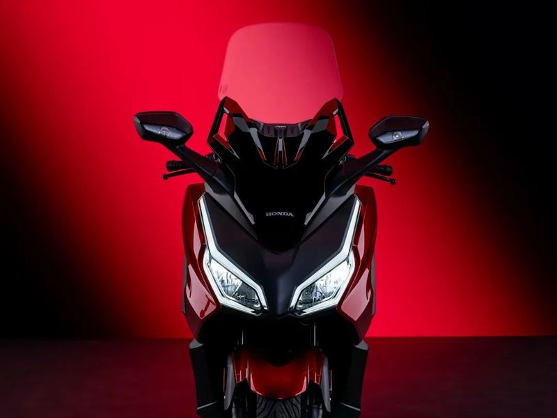 Honda cho ra mắt mẫu xe tay ga cao cấp hơn cả Honda SH, được trang bị nhiều tính năng 'khủng' với động cơ siêu mạnh- Ảnh 5.