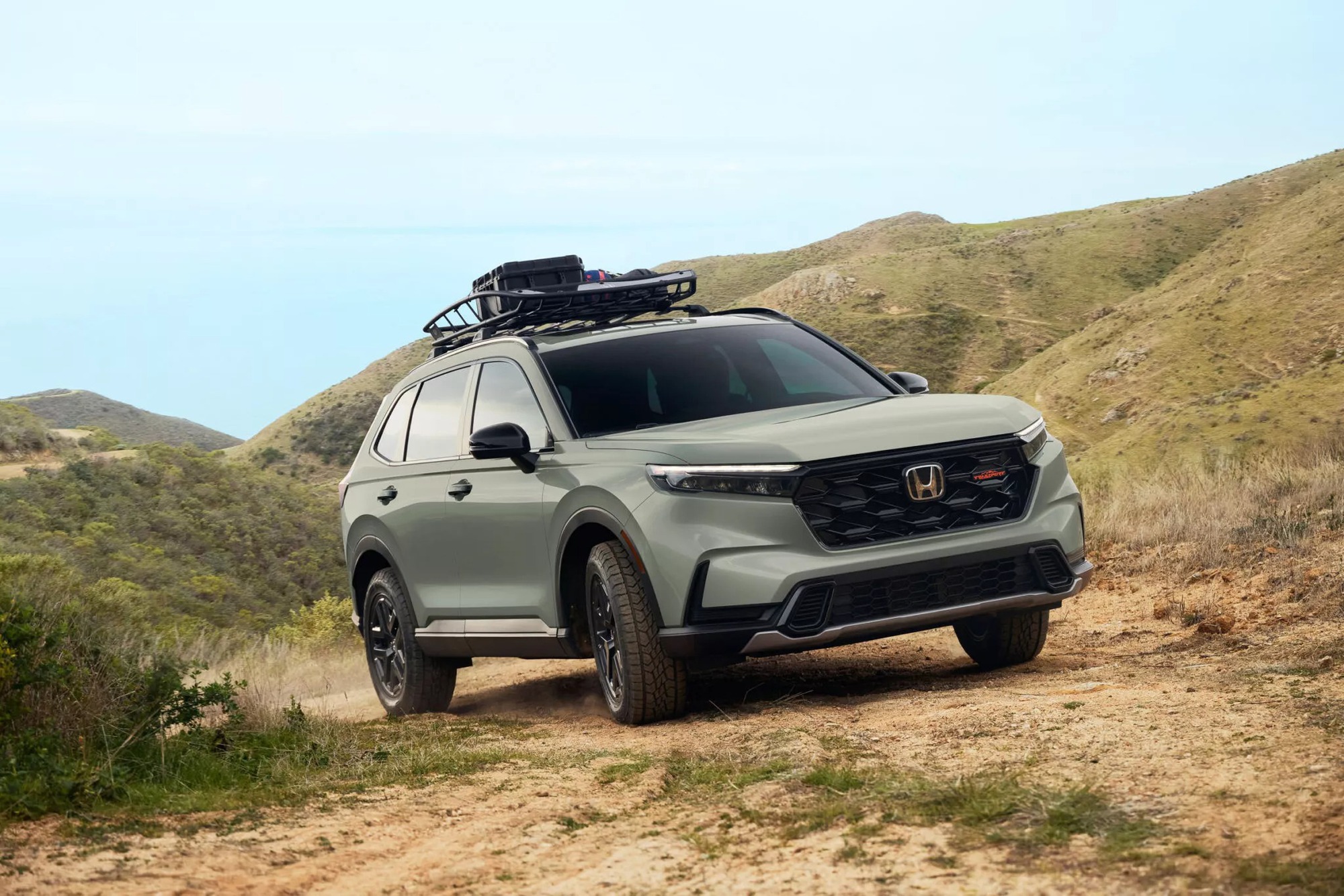 Honda CR-V 2025 ra mắt: Thêm bản offroad 204hp, ngay từ bản base đã có màn 9inch và 1 option rất quen thuộc- Ảnh 5. Honda CR-V 2025 ra mắt: Thêm bản offroad 204hp, ngay từ bản base đã có màn 9inch và 1 option rất quen thuộc- Ảnh 5.