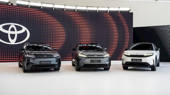 Toyota tái khẳng định tham vọng bán 1,5 triệu xe điện vào năm 2026- Ảnh 1. Toyota tái khẳng định tham vọng bán 1,5 triệu xe điện vào năm 2026- Ảnh 1.