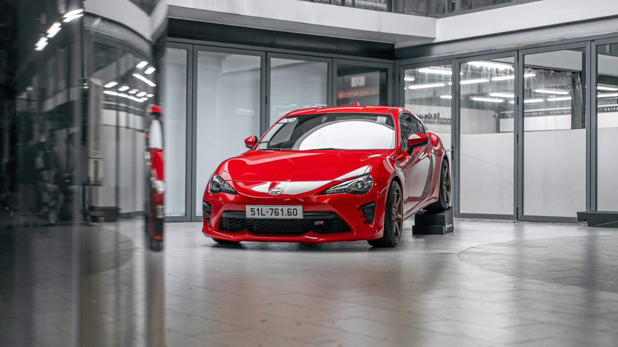 Trải nghiệm nhanh Toyota 86 sau nâng cấp, Cường 'đô-la' bộc bạch: ‘Mới cầm lái đúng 3 lần nhưng đây là một chiếc xe cho mình cảm giác thỏa mãn'- Ảnh 6. Trải nghiệm nhanh Toyota 86 sau nâng cấp, Cường 'đô-la' bộc bạch: ‘Mới cầm lái đúng 3 lần nhưng đây là một chiếc xe cho mình cảm giác thỏa mãn'- Ảnh 6.