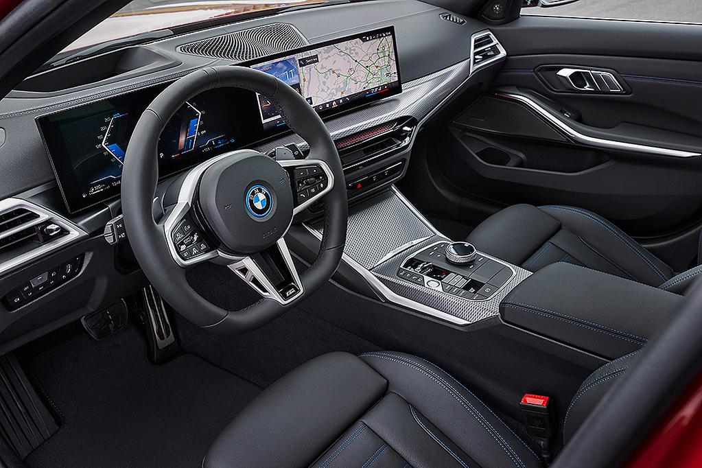 3 bản BMW 3 Series 2025 có giá tại đại lý: Từ 1,549 tỷ đồng, nâng cấp công nghệ nhưng cắt một thứ đắt tiền mà C-Class vừa thêm- Ảnh 9. 3 bản BMW 3 Series 2025 có giá tại đại lý: Từ 1,549 tỷ đồng, nâng cấp công nghệ nhưng cắt một thứ đắt tiền mà C-Class vừa thêm- Ảnh 9.
