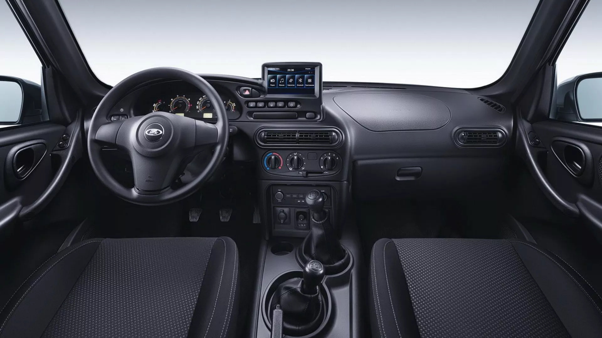 Bóc 4 xe Lada của Nga sắp vào Việt Nam: Granta đấu Attrage, Vesta cạnh tranh Vios, Niva và Niva Travel đối đầu Jimny bằng giá 'sốc', nhưng thiết kế, trang bị thì như đồ cổ- Ảnh 10.