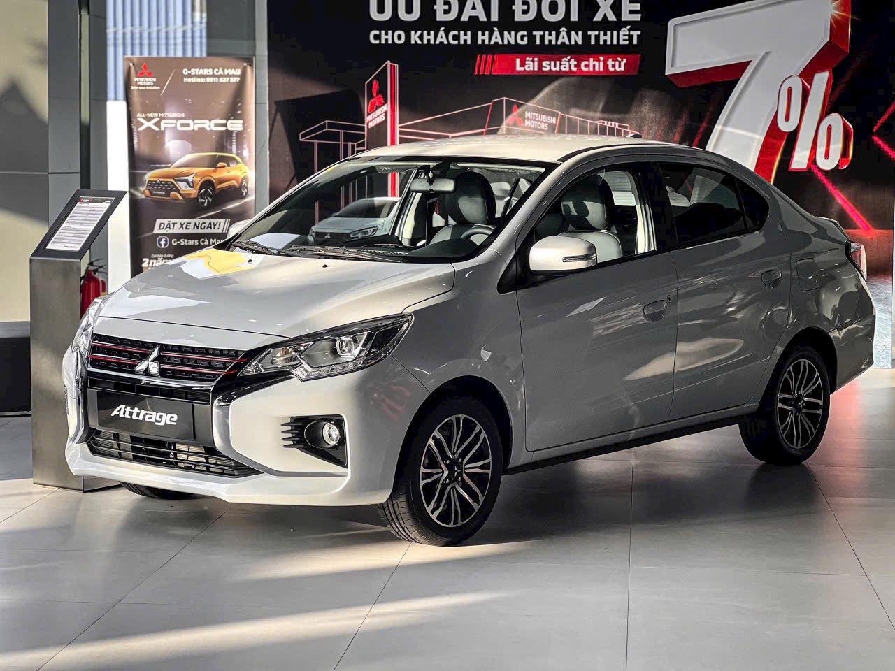 Bóc 4 xe Lada của Nga sắp vào Việt Nam: Granta đấu Attrage, Vesta cạnh tranh Vios, Niva và Niva Travel đối đầu Jimny bằng giá 'sốc', nhưng thiết kế, trang bị thì như đồ cổ- Ảnh 3.