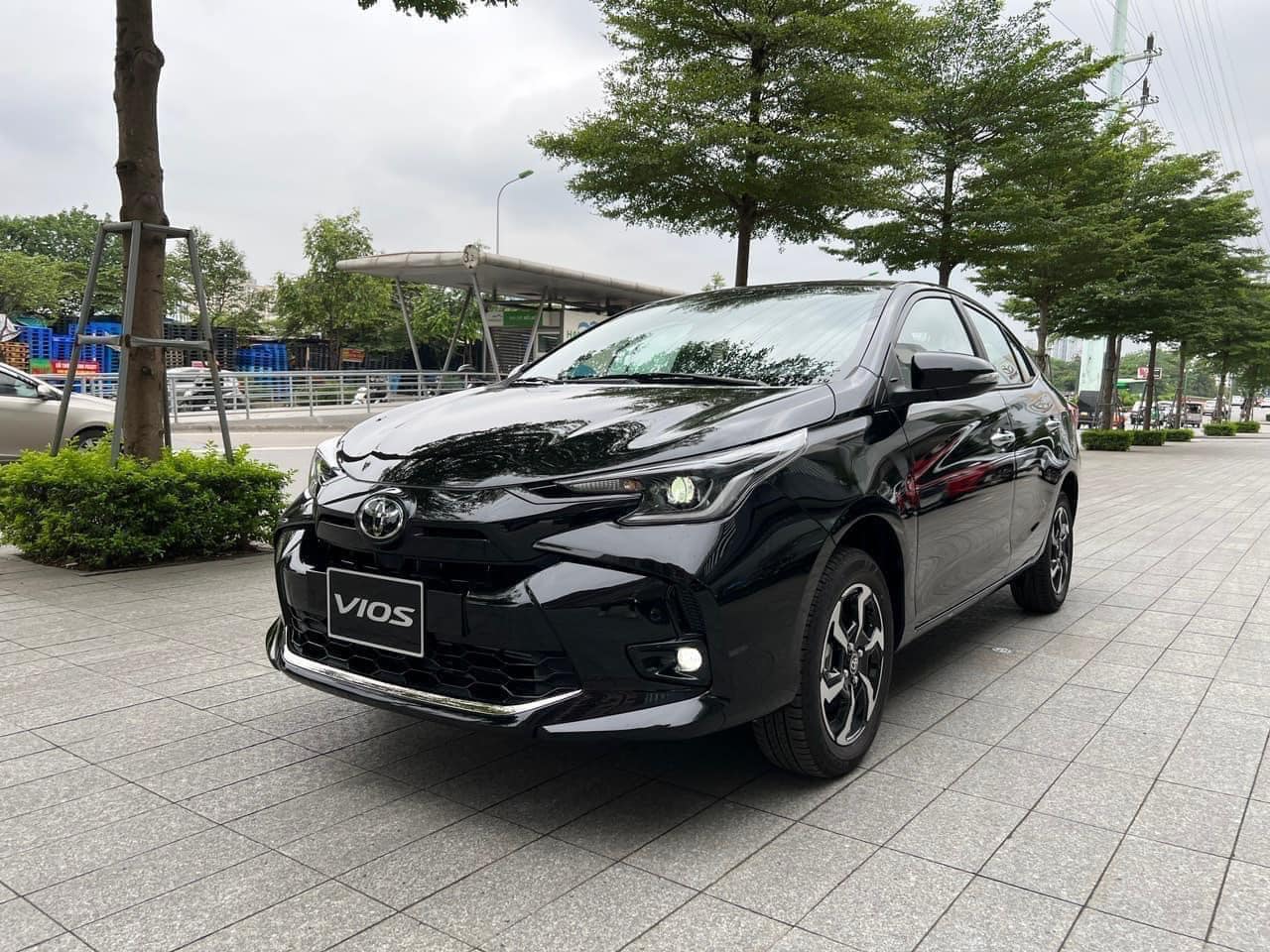Bóc 4 xe Lada của Nga sắp vào Việt Nam: Granta đấu Attrage, Vesta cạnh tranh Vios, Niva và Niva Travel đối đầu Jimny bằng giá 'sốc', nhưng thiết kế, trang bị thì như đồ cổ- Ảnh 5.