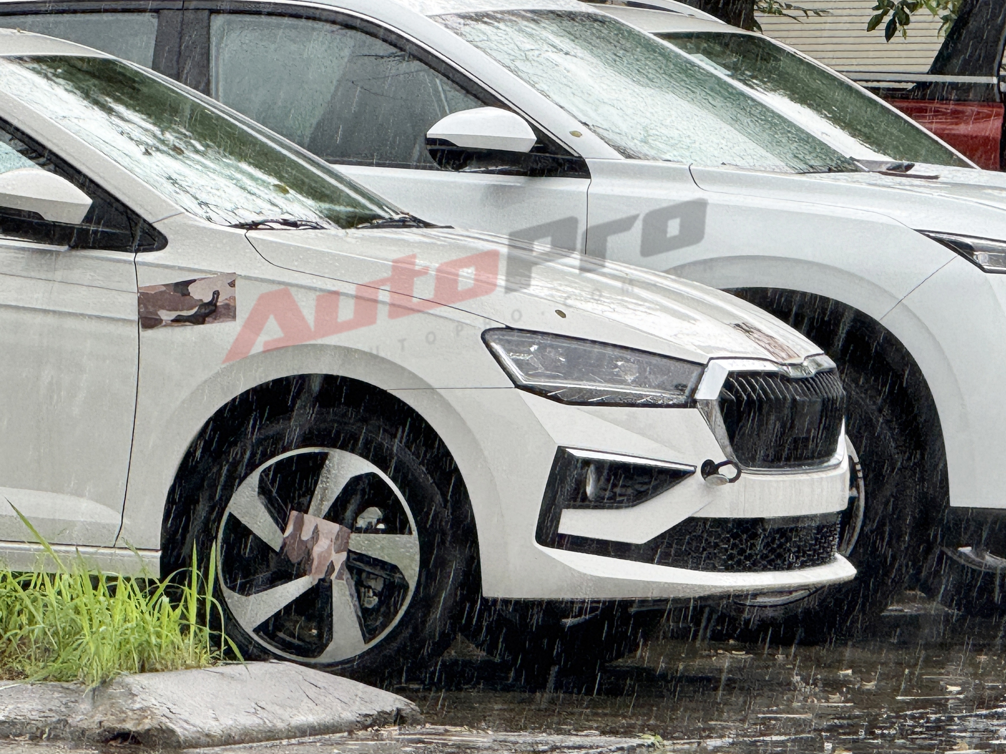 Lộ nội thất 2 bản Skoda Slavia tại Việt Nam: Bản cao có màn lớn, bản thấp toàn 'chỉnh cơm', có số sàn, giá có thể dưới 500 triệu đồng- Ảnh 10.