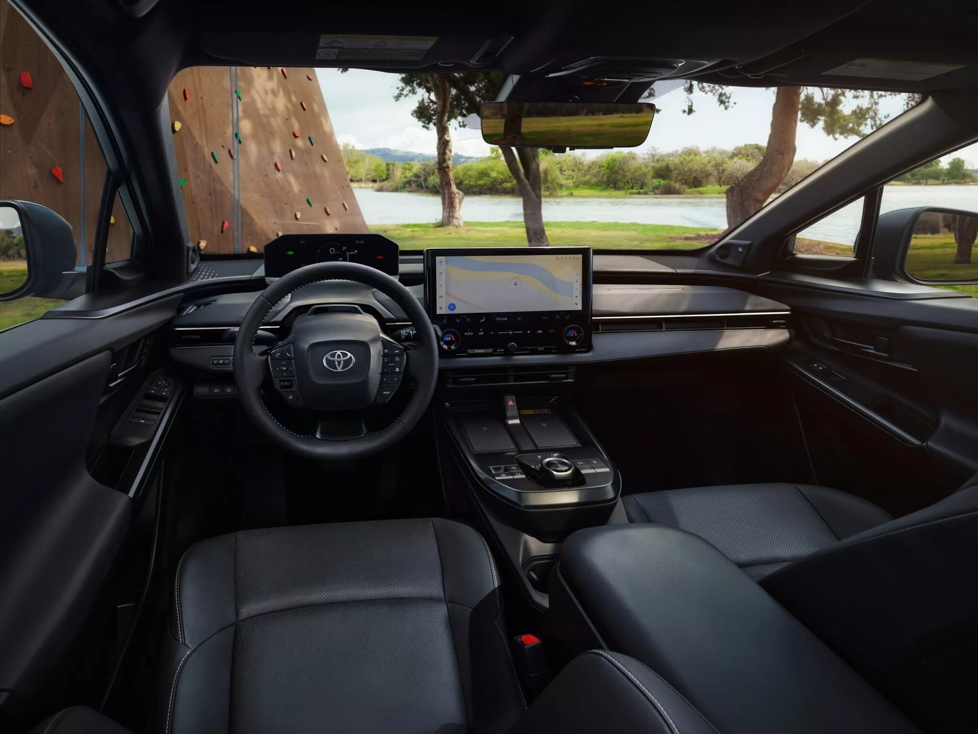 SUV điện Toyota từng về Việt Nam được nâng cấp: Đổi tên, tinh chỉnh thiết kế, mạnh tới 338 mã lực, 505km/sạc- Ảnh 8. SUV điện Toyota từng về Việt Nam được nâng cấp: Đổi tên, tinh chỉnh thiết kế, mạnh tới 338 mã lực, 505km/sạc- Ảnh 8.