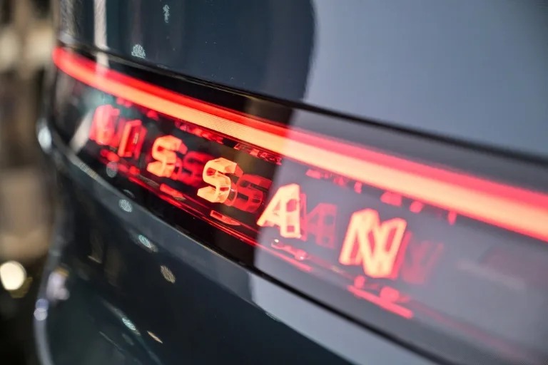 Nissan lỗ kỷ lục cả trăm nghìn tỷ, giảm thêm 10.000 lao động, nguy cơ 'đau thêm' vì chưa làm được một điều như Toyota, Honda- Ảnh 3. Nissan lỗ kỷ lục cả trăm nghìn tỷ, giảm thêm 10.000 lao động, nguy cơ 'đau thêm' vì chưa làm được một điều như Toyota, Honda- Ảnh 3.
