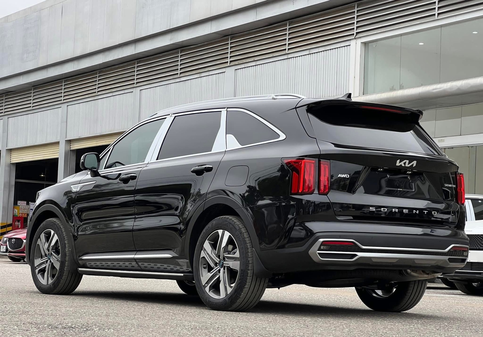 Giá Kia Sorento lần đầu giảm dưới mốc 900 triệu tại đại lý: Rẻ nhất phân khúc, ngang CX-5 bản tầm trung, dọn kho chờ bản mới sắp ra mắt- Ảnh 4. Giá Kia Sorento lần đầu giảm dưới mốc 900 triệu tại đại lý: Rẻ nhất phân khúc, ngang CX-5 bản tầm trung, dọn kho chờ bản mới sắp ra mắt- Ảnh 4.