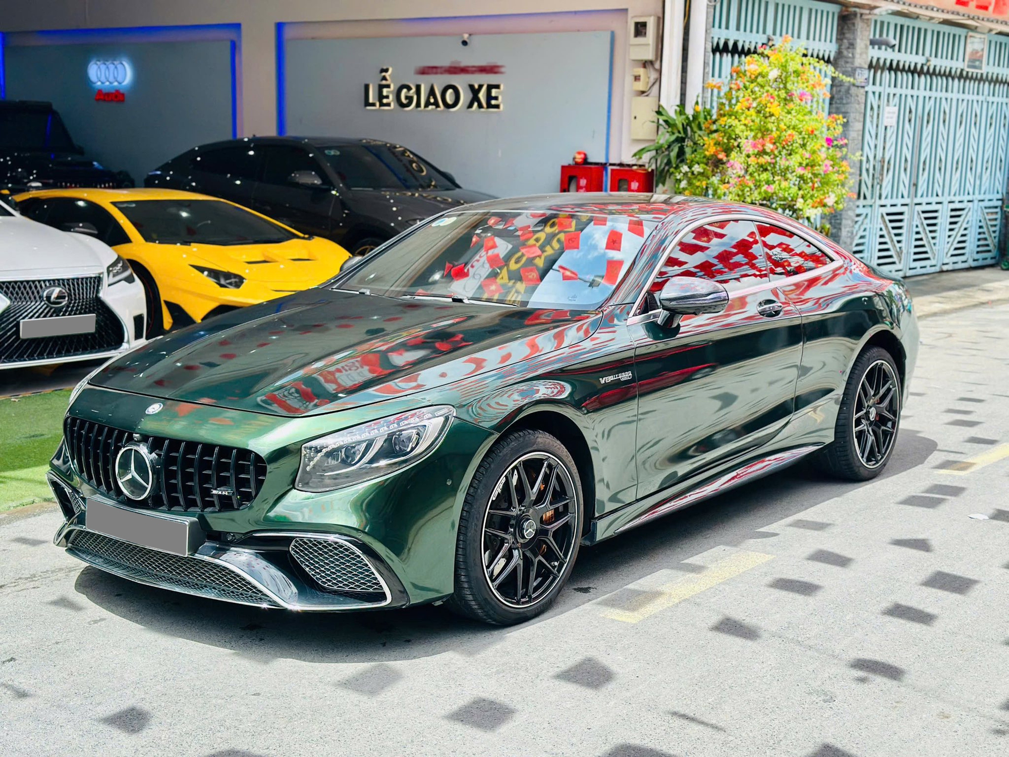 Rao Mercedes-Benz S 500 coupe 2016 giá hơn 2 tỷ, người bán chia sẻ: Mua mới hơn 8 tỷ, đã độ bodykit S 65 AMG, có ghế da Designo, loa hàng hiệu- Ảnh 2. Rao Mercedes-Benz S 500 coupe 2016 giá hơn 2 tỷ, người bán chia sẻ: Mua mới hơn 8 tỷ, đã độ bodykit S 65 AMG, có ghế da Designo, loa hàng hiệu- Ảnh 2.