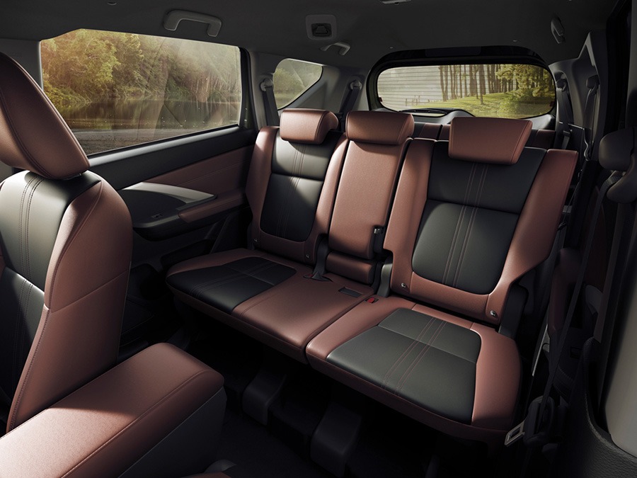 Mitsubishi Xpander 2025 ra mắt: Lưới tản nhiệt mới, màn hình to hơn, thêm túi khí, có camera 360, giá quy đổi khiến người Việt ao ước- Ảnh 24.