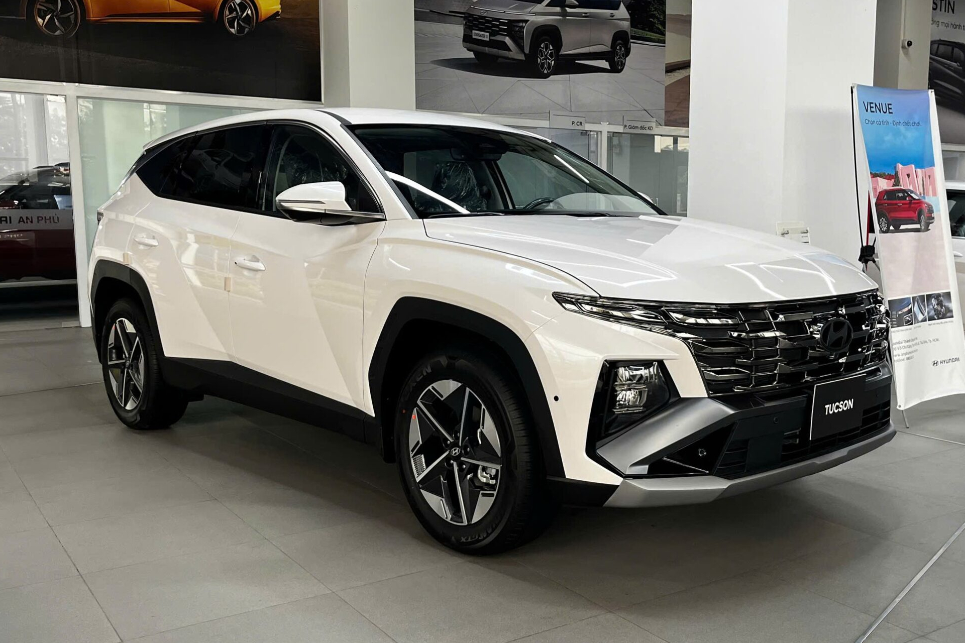 Nhiều xe lao dốc hơn 50% doanh số sau 1 tháng: Tucson, BR-V rớt top 2, tụt liền nhiều hạng, Xpander giảm sâu vẫn trụ top 1 phân khúc- Ảnh 13. Nhiều xe lao dốc hơn 50% doanh số sau 1 tháng: Tucson, BR-V rớt top 2, tụt liền nhiều hạng, Xpander giảm sâu vẫn trụ top 1 phân khúc- Ảnh 13.