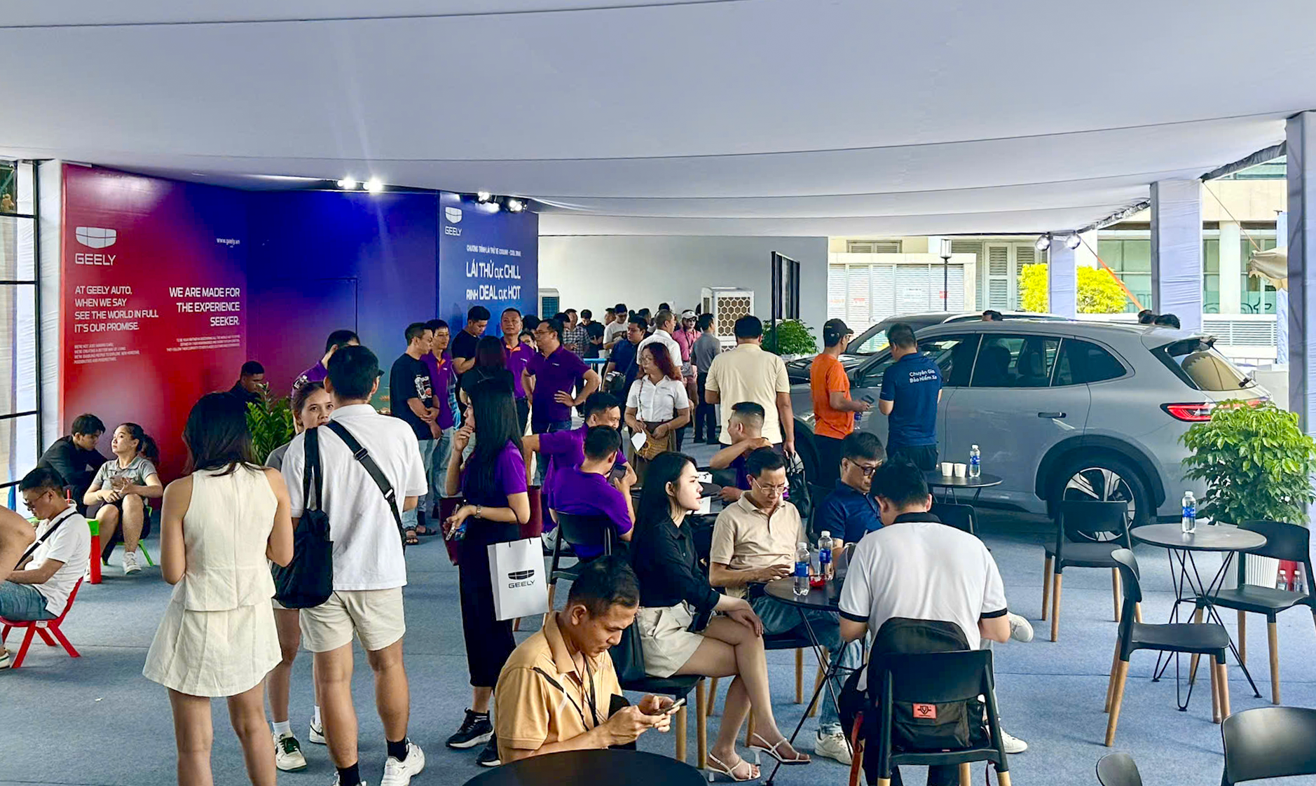 Lái thử xe Geely Coolray, thử vận may trúng luôn xe thật- Ảnh 1. Lái thử xe Geely Coolray, thử vận may trúng luôn xe thật- Ảnh 1.