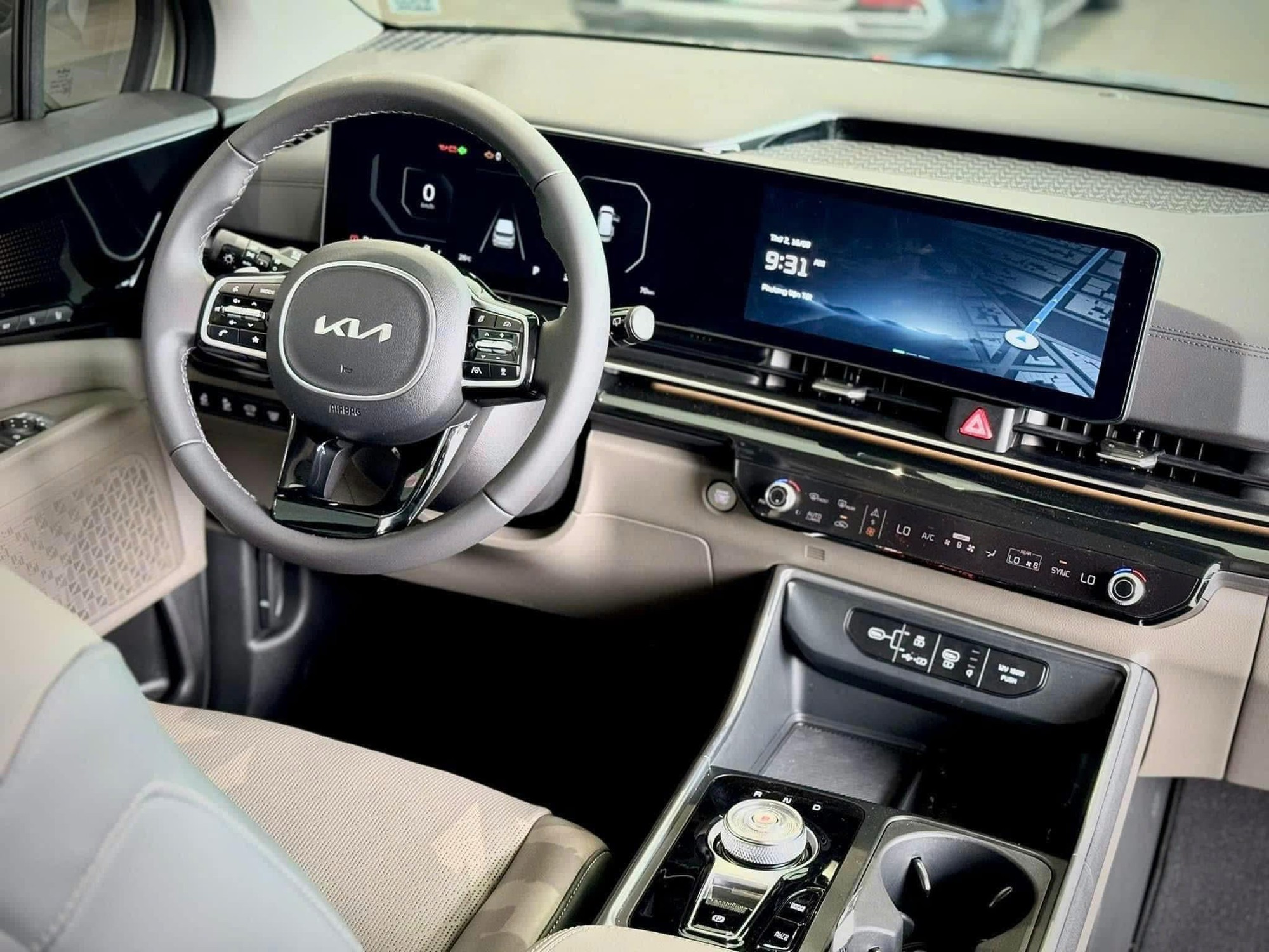 Kia Carnival máy dầu giảm tới 80 triệu: Bản tiêu chuẩn vẫn đắt hơn Custin cao nhất, nhưng con số này cho thấy người Việt mua xe không chỉ vì giá- Ảnh 9. Kia Carnival máy dầu giảm tới 80 triệu: Bản tiêu chuẩn vẫn đắt hơn Custin cao nhất, nhưng con số này cho thấy người Việt mua xe không chỉ vì giá- Ảnh 9.