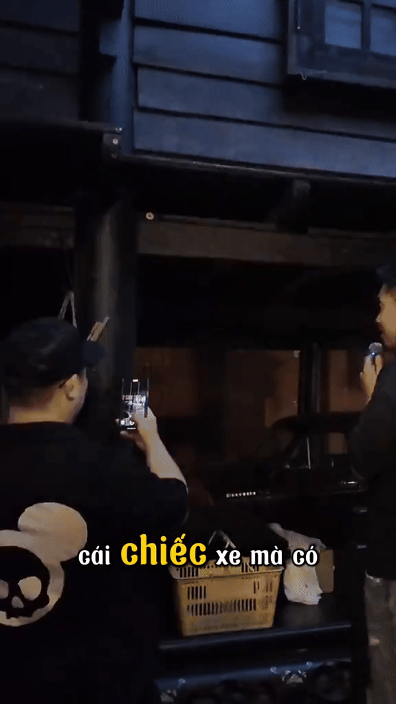 Bên trong căn nhà ngập tràn siêu xe của Tống Đông Khuê- Ảnh 4. Bên trong căn nhà ngập tràn siêu xe của Tống Đông Khuê- Ảnh 4.