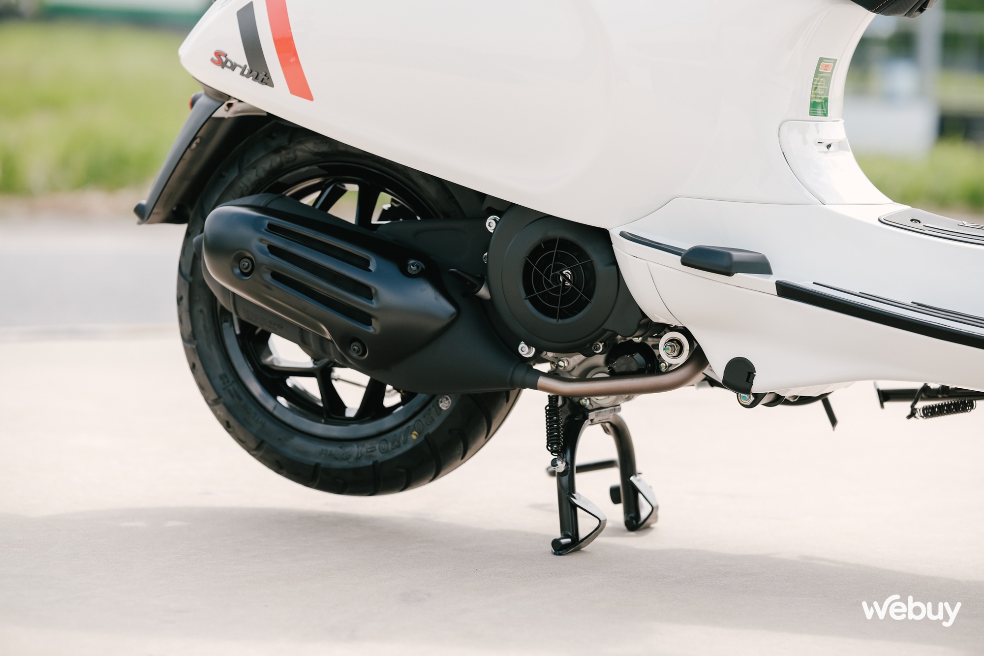 Ghé thăm nhà máy Piaggio top đầu thế giới, trải nghiệm xe: Vespa Primavera êm ái cho phái nữ, Sprint bốc mạnh cho người mê thể thao- Ảnh 14. Ghé thăm nhà máy Piaggio top đầu thế giới, trải nghiệm xe: Vespa Primavera êm ái cho phái nữ, Sprint bốc mạnh cho người mê thể thao- Ảnh 14.