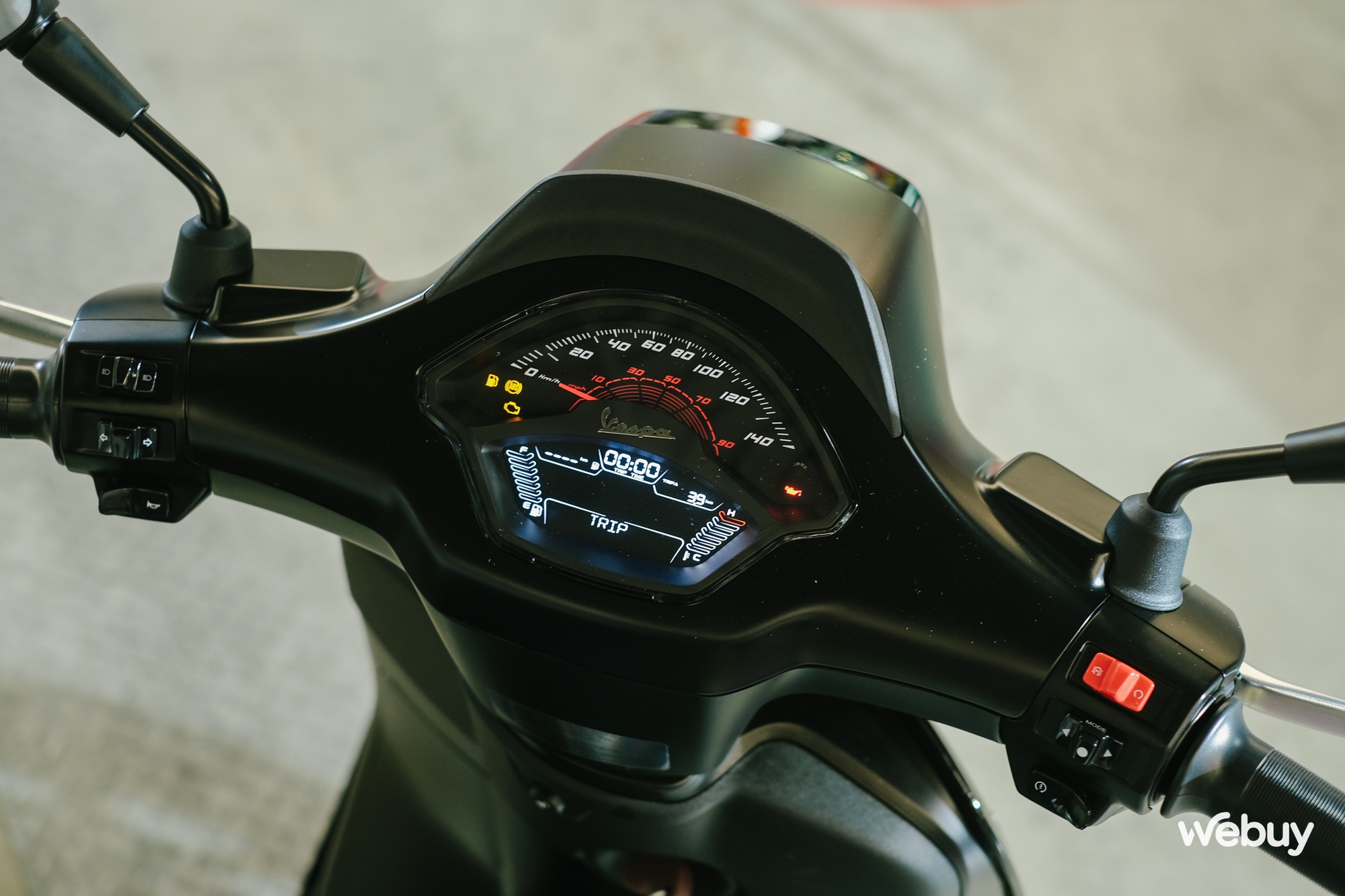 Ghé thăm nhà máy Piaggio top đầu thế giới, trải nghiệm xe: Vespa Primavera êm ái cho phái nữ, Sprint bốc mạnh cho người mê thể thao- Ảnh 26. Ghé thăm nhà máy Piaggio top đầu thế giới, trải nghiệm xe: Vespa Primavera êm ái cho phái nữ, Sprint bốc mạnh cho người mê thể thao- Ảnh 26.