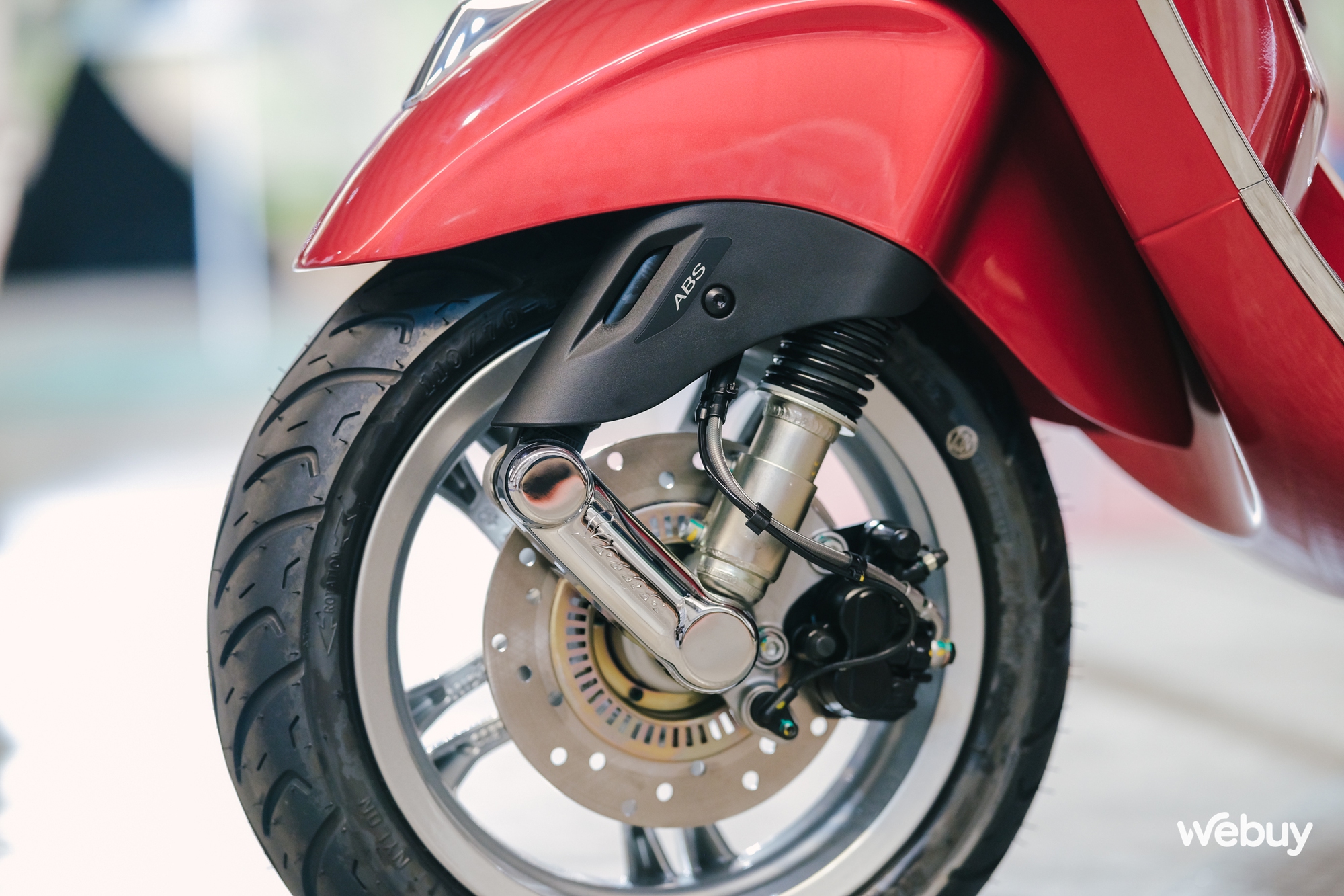 Ghé thăm nhà máy Piaggio top đầu thế giới, trải nghiệm xe: Vespa Primavera êm ái cho phái nữ, Sprint bốc mạnh cho người mê thể thao- Ảnh 24. Ghé thăm nhà máy Piaggio top đầu thế giới, trải nghiệm xe: Vespa Primavera êm ái cho phái nữ, Sprint bốc mạnh cho người mê thể thao- Ảnh 24.