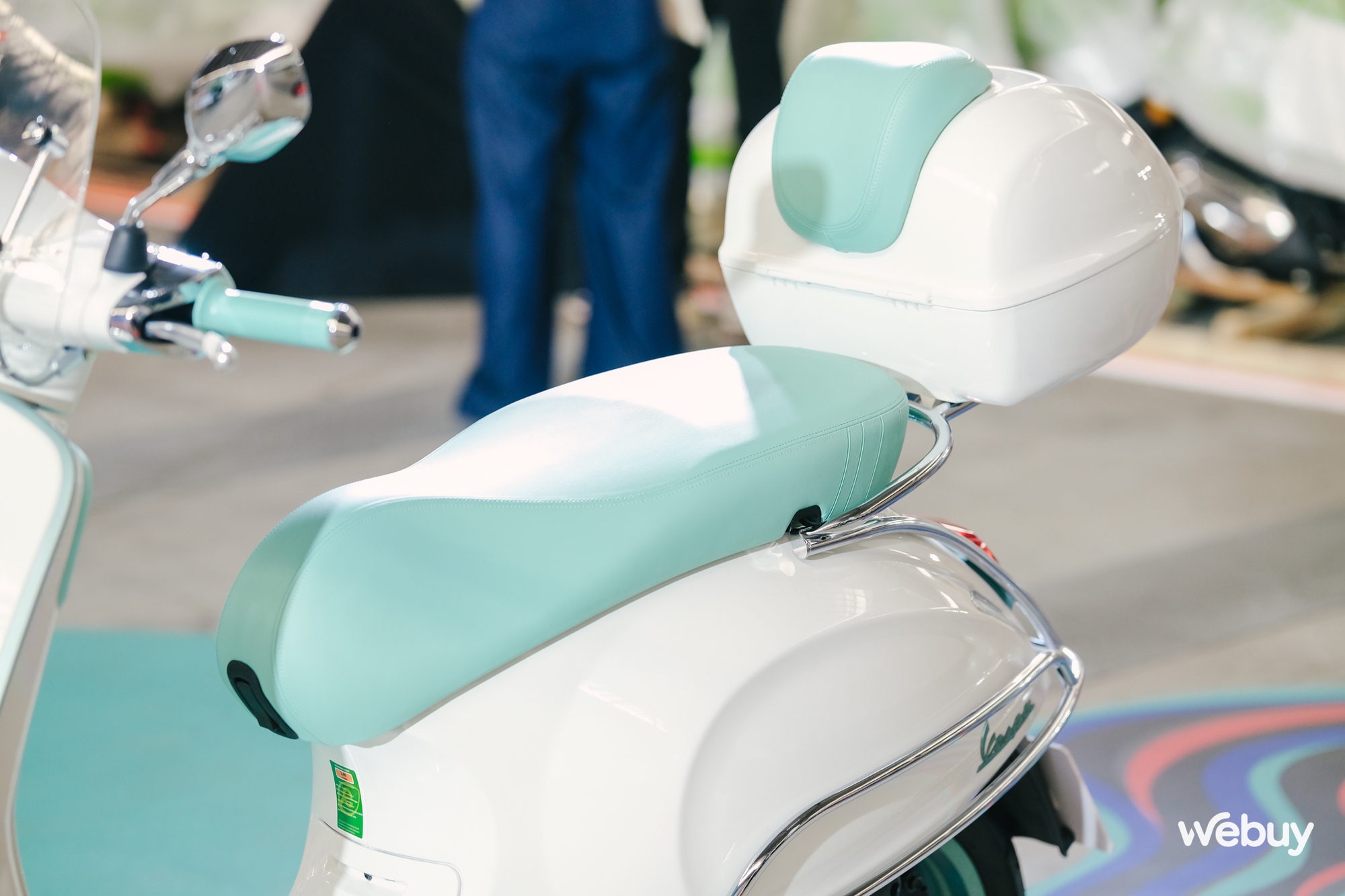 Ghé thăm nhà máy Piaggio top đầu thế giới, trải nghiệm xe: Vespa Primavera êm ái cho phái nữ, Sprint bốc mạnh cho người mê thể thao- Ảnh 8. Ghé thăm nhà máy Piaggio top đầu thế giới, trải nghiệm xe: Vespa Primavera êm ái cho phái nữ, Sprint bốc mạnh cho người mê thể thao- Ảnh 8.