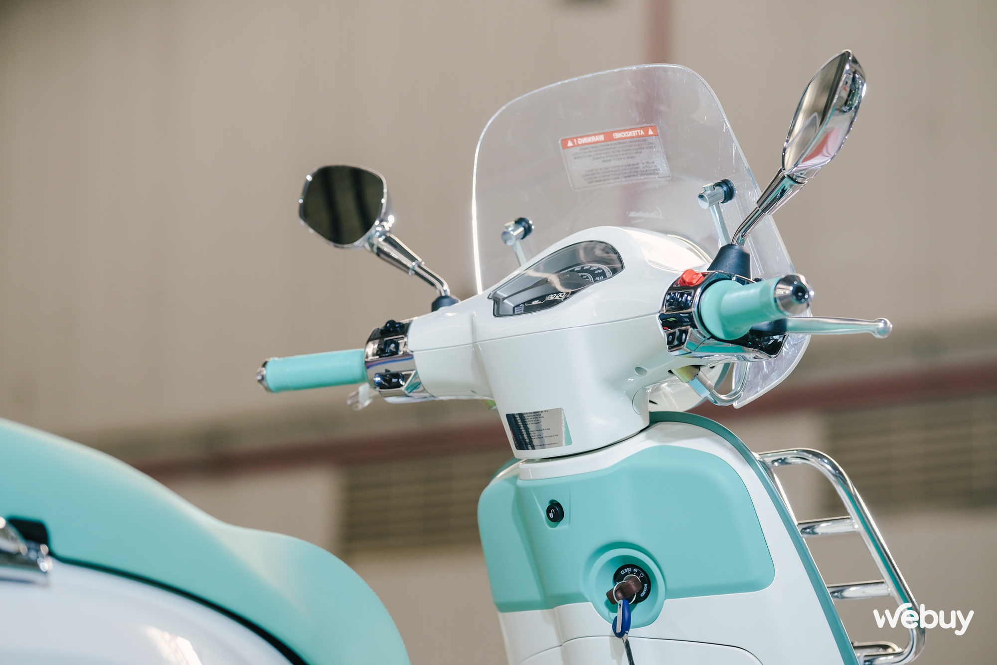 Ghé thăm nhà máy Piaggio top đầu thế giới, trải nghiệm xe: Vespa Primavera êm ái cho phái nữ, Sprint bốc mạnh cho người mê thể thao- Ảnh 6. Ghé thăm nhà máy Piaggio top đầu thế giới, trải nghiệm xe: Vespa Primavera êm ái cho phái nữ, Sprint bốc mạnh cho người mê thể thao- Ảnh 6.