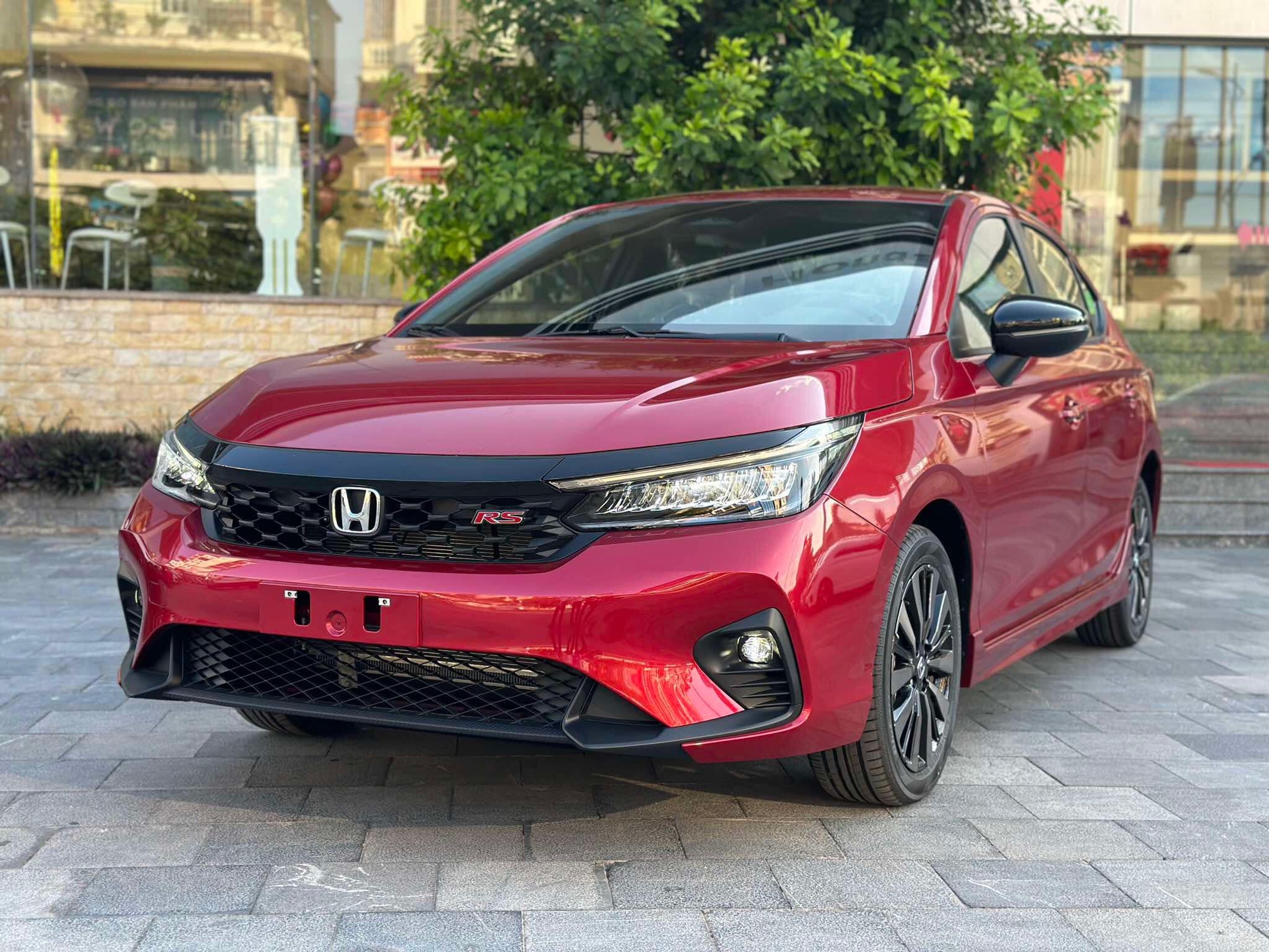 Cuộc đua tam mã sedan bán chạy top Việt Nam thay đổi khó lường: Honda City bất ngờ vượt mặt Accent, đe dọa tiếm ngôi đầu của Toyota Vios- Ảnh 4. Cuộc đua tam mã sedan bán chạy top Việt Nam thay đổi khó lường: Honda City bất ngờ vượt mặt Accent, đe dọa tiếm ngôi đầu của Toyota Vios- Ảnh 4.