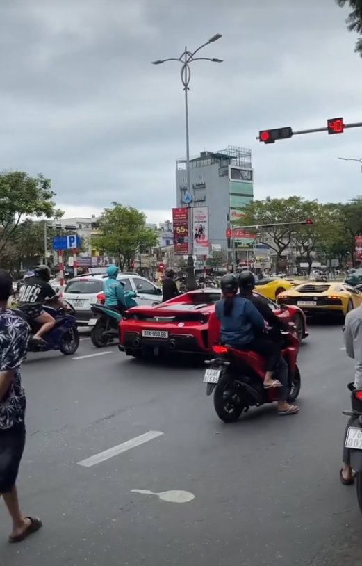 Đại gia Hoàng Kim Khánh lại mang Koenigsegg Regera đi ‘chạy show’ ở Lâm Đồng, lần này còn làm điều chưa từng có- Ảnh 3.