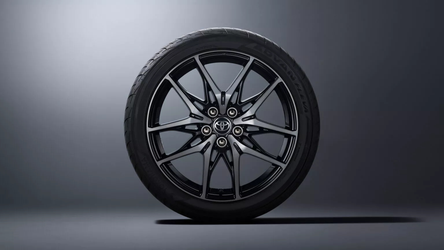 Toyota Corolla Cross 2026 đang hot có bộ ảnh thực tế bản GR Sport mới toanh, có AWD, fan cứng dòng xe này xem xong chắc sẽ nghiền- Ảnh 10.