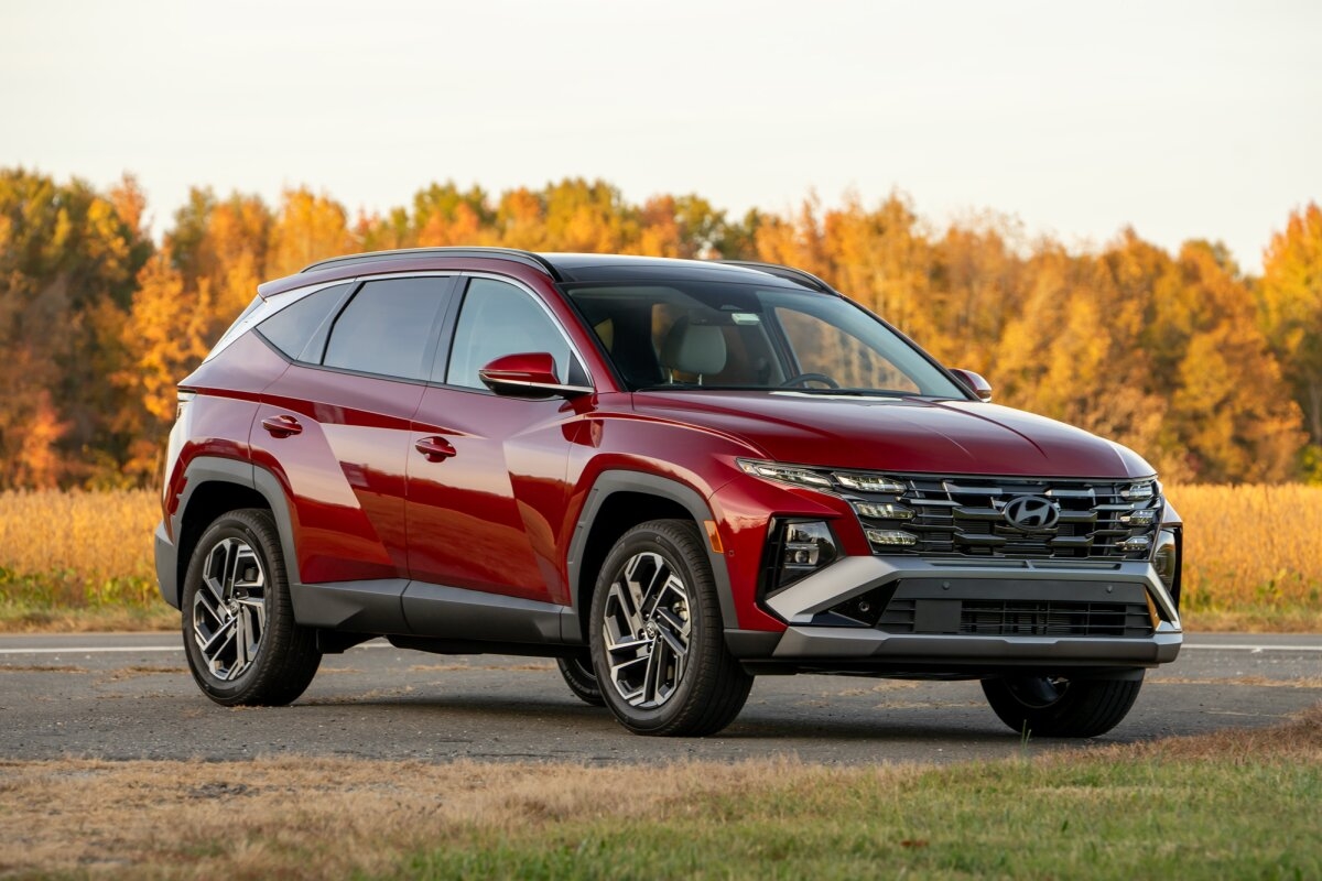 Hyundai Tucson dễ được nâng cấp thế này trước khi lên đời: Đèn trước bố trí kiểu Stargazer, vô lăng kiểu Santa Fe- Ảnh 2. Hyundai Tucson dễ được nâng cấp thế này trước khi lên đời: Đèn trước bố trí kiểu Stargazer, vô lăng kiểu Santa Fe- Ảnh 2.