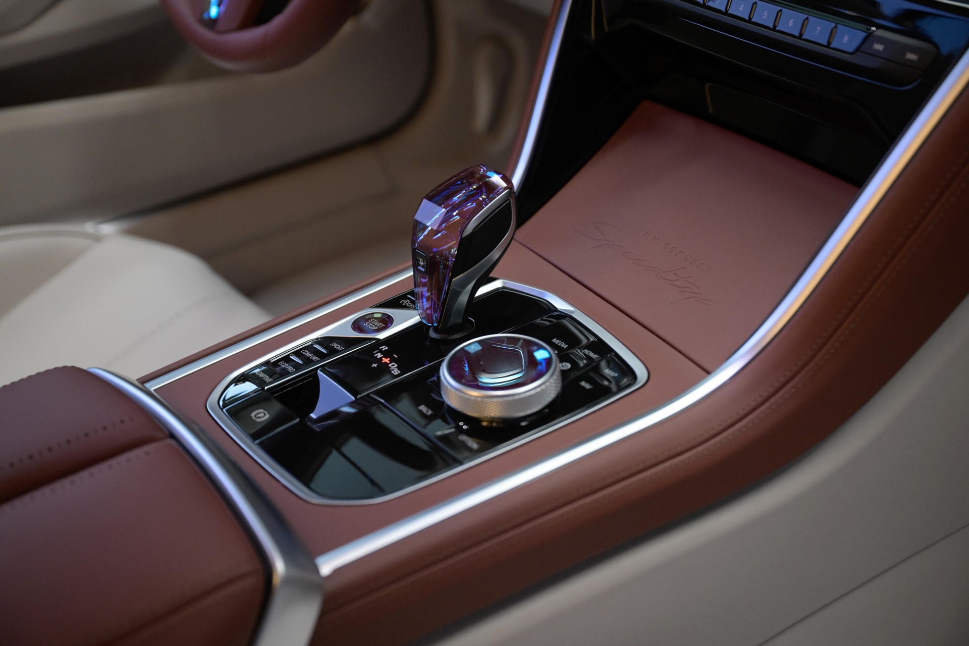 BMW Speedtop ra mắt: Giá đồn đoán hơn 13 tỷ đồng, bản concept 'không giống xe nào trên thị trường', chỉ 70 chiếc toàn thế giới- Ảnh 13. BMW Speedtop ra mắt: Giá đồn đoán hơn 13 tỷ đồng, bản concept 'không giống xe nào trên thị trường', chỉ 70 chiếc toàn thế giới- Ảnh 13.
