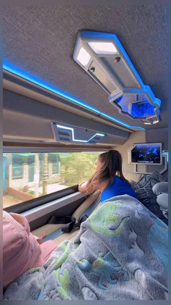 Kh&aacute;ch T&acirc;y đi xe giường nằm 7 tiếng nhận x&eacute;t: "Tuyệt hơn đi m&aacute;y bay, kh&ocirc;ng thể tượng tượng được gi&aacute; v&eacute;"- Ảnh 4.