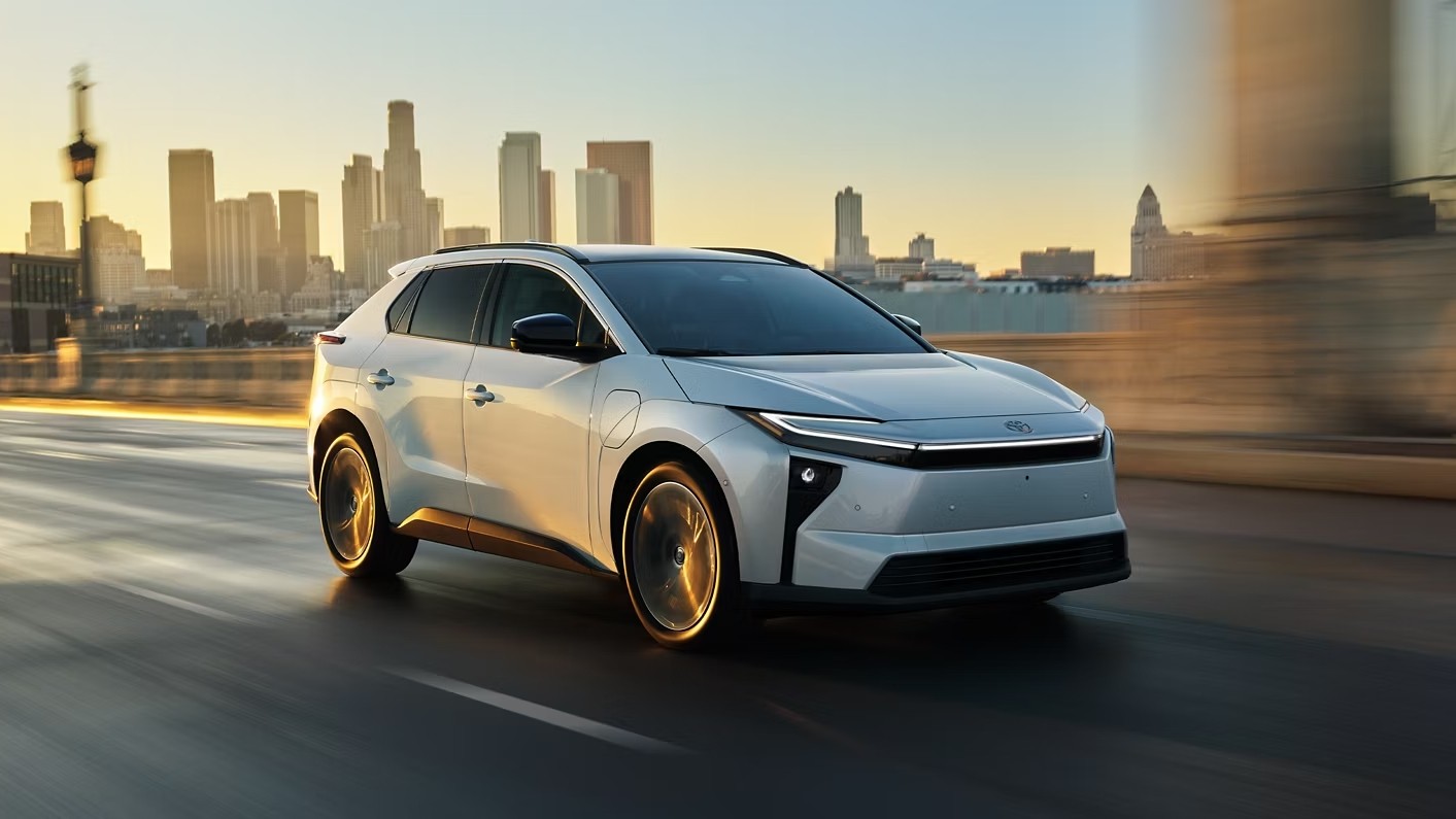 Tiết lộ này cho thấy sẽ có RAV4, Camry thuần điện: Toyota khai tử tên gọi 'bz' khó nhớ, dùng tên gọi truyền thống cho xe điện- Ảnh 3. Tiết lộ này cho thấy sẽ có RAV4, Camry thuần điện: Toyota khai tử tên gọi 'bz' khó nhớ, dùng tên gọi truyền thống cho xe điện- Ảnh 3.