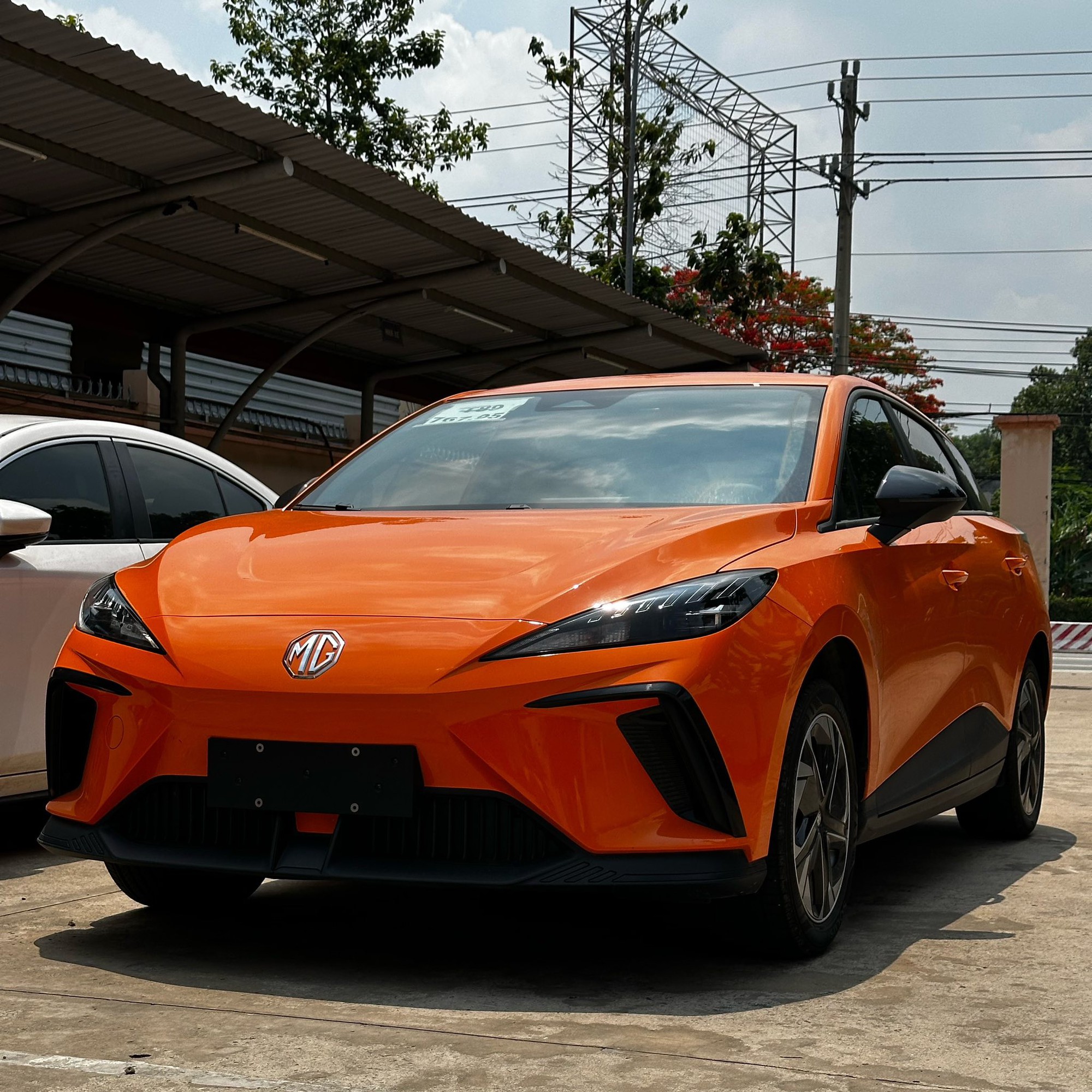 Trải nghiệm MG4 hơn 4.000 km, chủ diễn đàn VOZ chia sẻ: Lái ‘ngon’ nhưng khó để bán chạy, bị hãng ngó lơ hoàn toàn- Ảnh 1. Trải nghiệm MG4 hơn 4.000 km, chủ diễn đàn VOZ chia sẻ: Lái ‘ngon’ nhưng khó để bán chạy, bị hãng ngó lơ hoàn toàn- Ảnh 1.