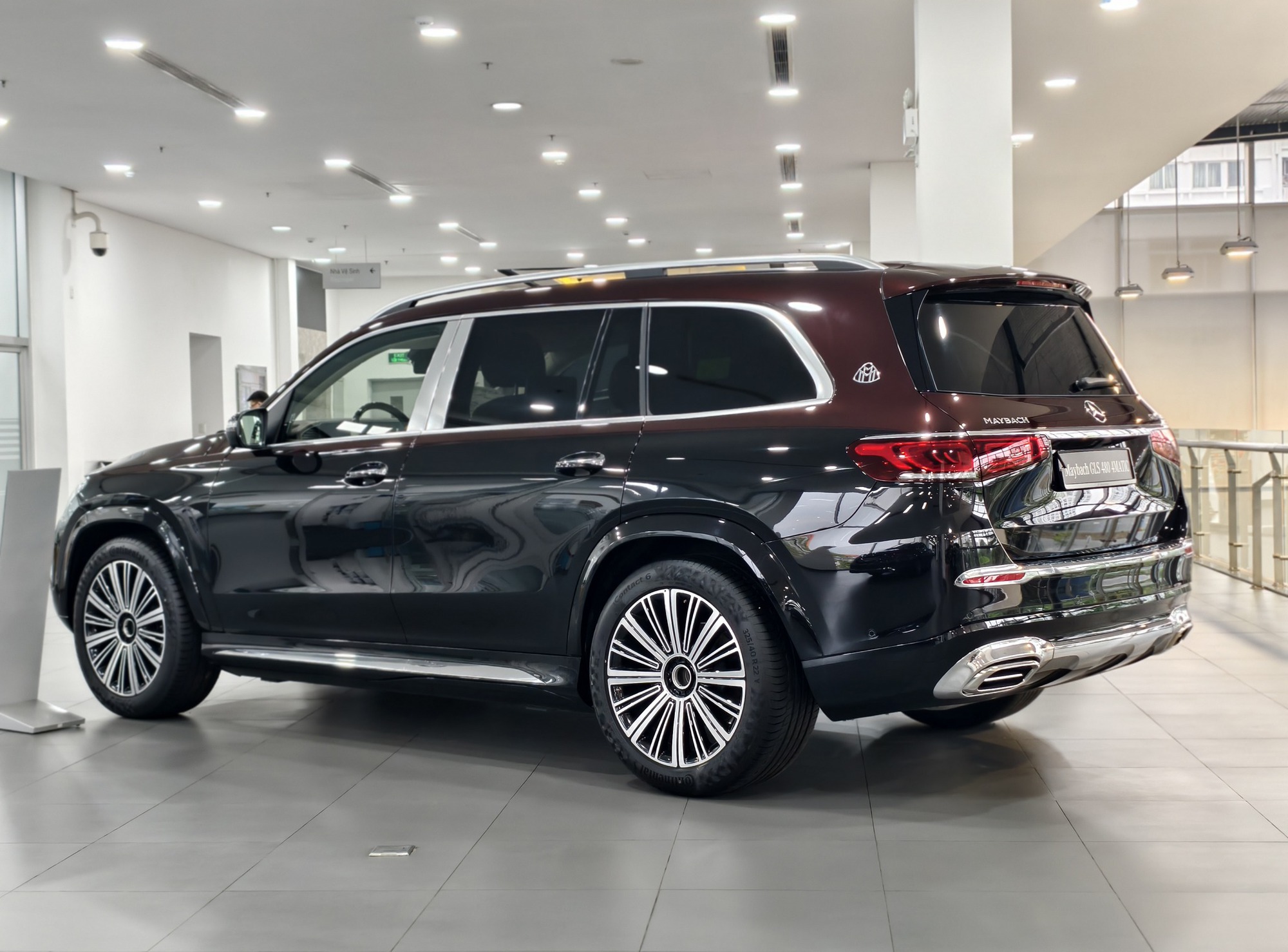 Cận cảnh Mercedes-Maybach GLS 480 hiếm ở đại lý: Riêng tiền chọn màu sơn thừa mua Mazda CX-5 bản cao nhất- Ảnh 5. Cận cảnh Mercedes-Maybach GLS 480 hiếm ở đại lý: Riêng tiền chọn màu sơn thừa mua Mazda CX-5 bản cao nhất- Ảnh 5.