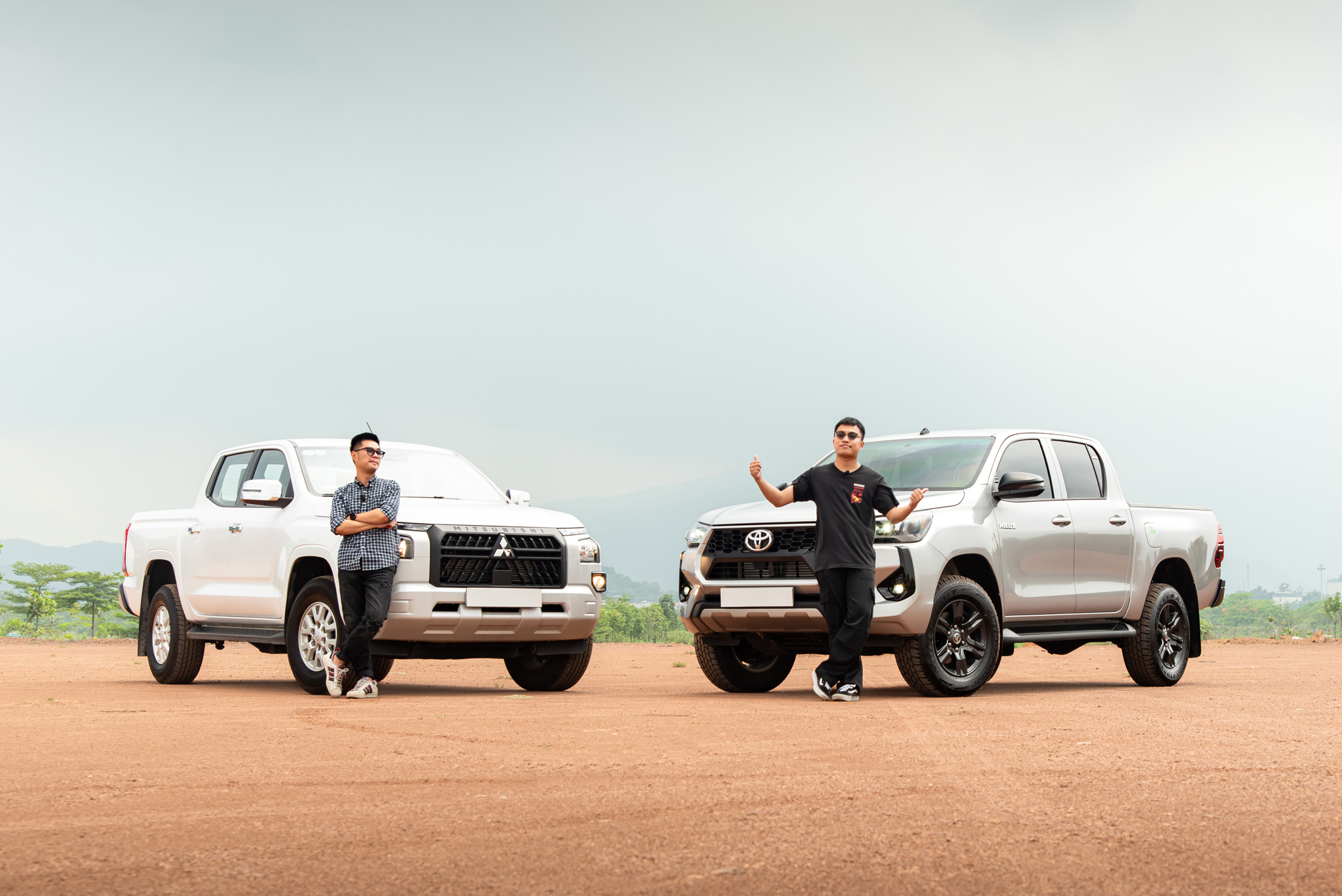 Đem Mitsubishi Triton và Toyota Hilux bản ‘base’ AT đi ‘cày’ xem xe nào hợp dân công trình hơn: Chở tốt, lái ổn thì đánh đổi bớt công nghệ- Ảnh 38. Đem Mitsubishi Triton và Toyota Hilux bản ‘base’ AT đi ‘cày’ xem xe nào hợp dân công trình hơn: Chở tốt, lái ổn thì đánh đổi bớt công nghệ- Ảnh 38.