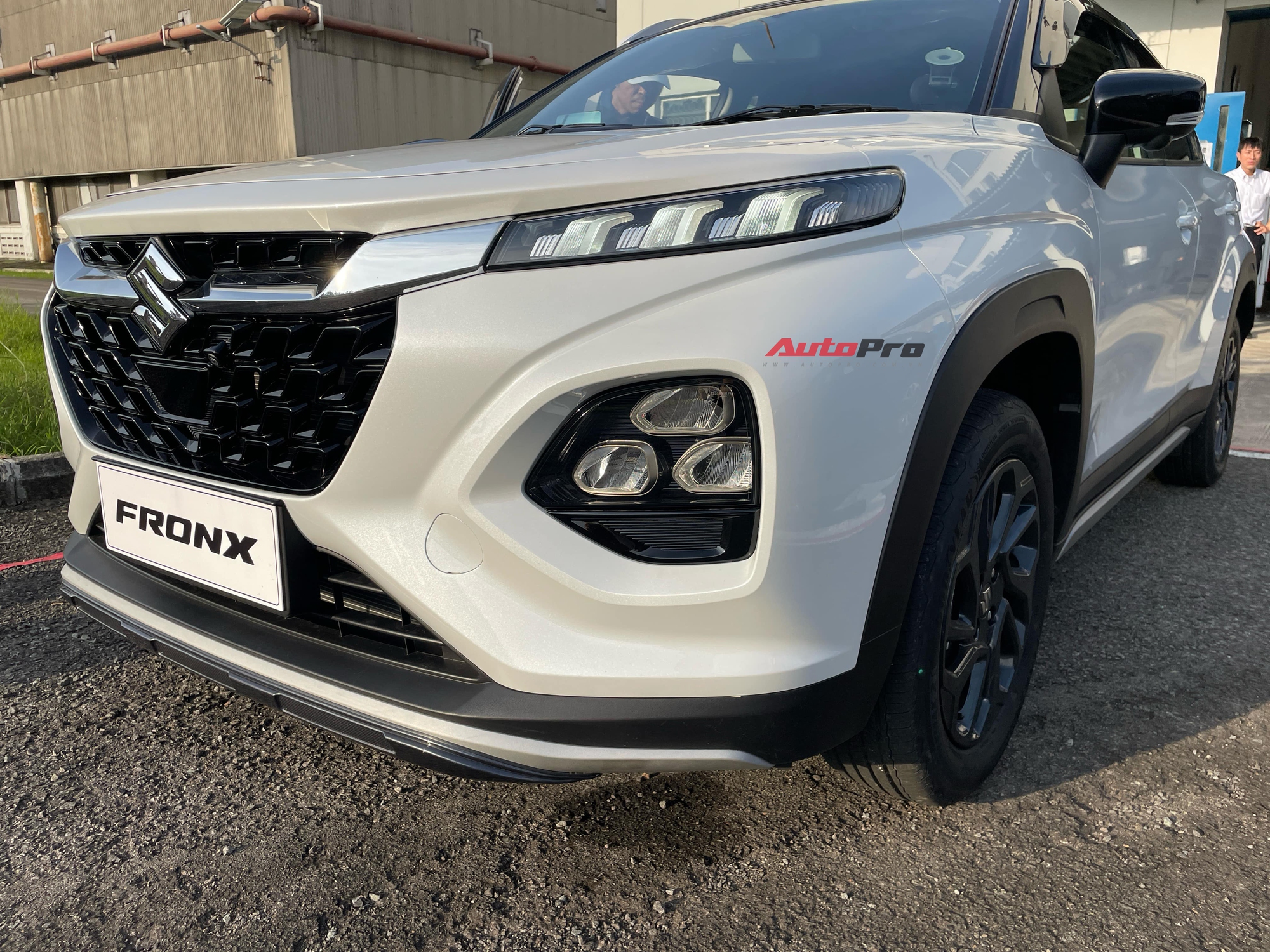 Tôi sang Indonesia ngồi thử Suzuki Fronx sẽ mở bán Việt Nam trong năm nay: Nhiều tiện nghi khiến Sonet và Raize dè chừng, có ADAS, HUD, động cơ hybrid- Ảnh 3.