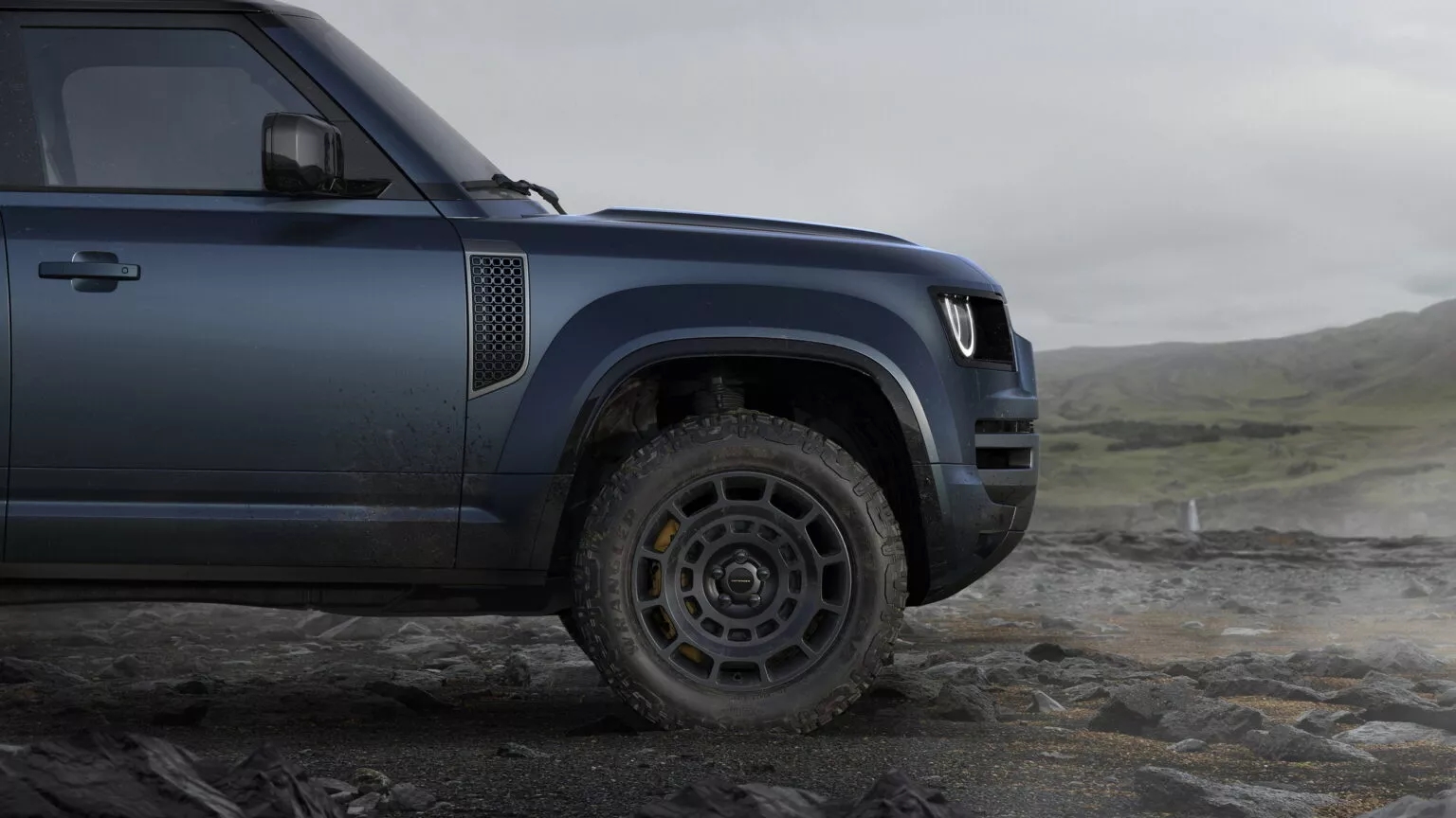 Land Rover Defender 2026 ra mắt: Màn 13,1inch, mạnh tới hơn 600 mã lực, tùy chọn hybrid, lần đầu có ga thích ứng dành cho dân địa hình- Ảnh 6.
