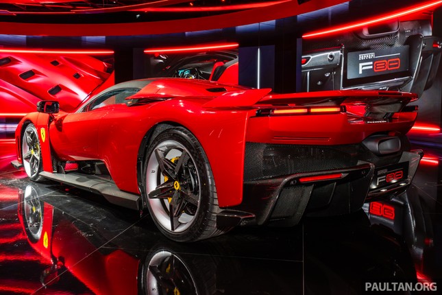 Siêu xe mạnh nhất của Ferrari được đăng ký kiểu dáng ở Việt Nam- Ảnh 4. Siêu xe mạnh nhất của Ferrari được đăng ký kiểu dáng ở Việt Nam- Ảnh 4.