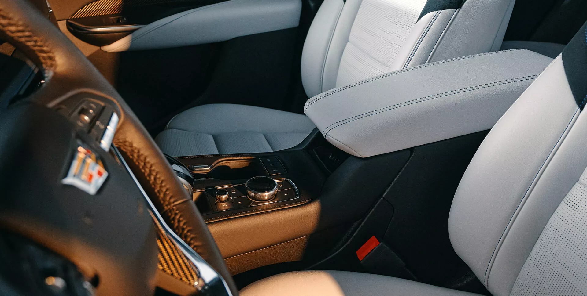 Cuộc đua giá xe Trung Quốc khắc nghiệt thế nào: Xe sang Cadillac có giá chỉ bằng Mazda3 Việt Nam- Ảnh 8.