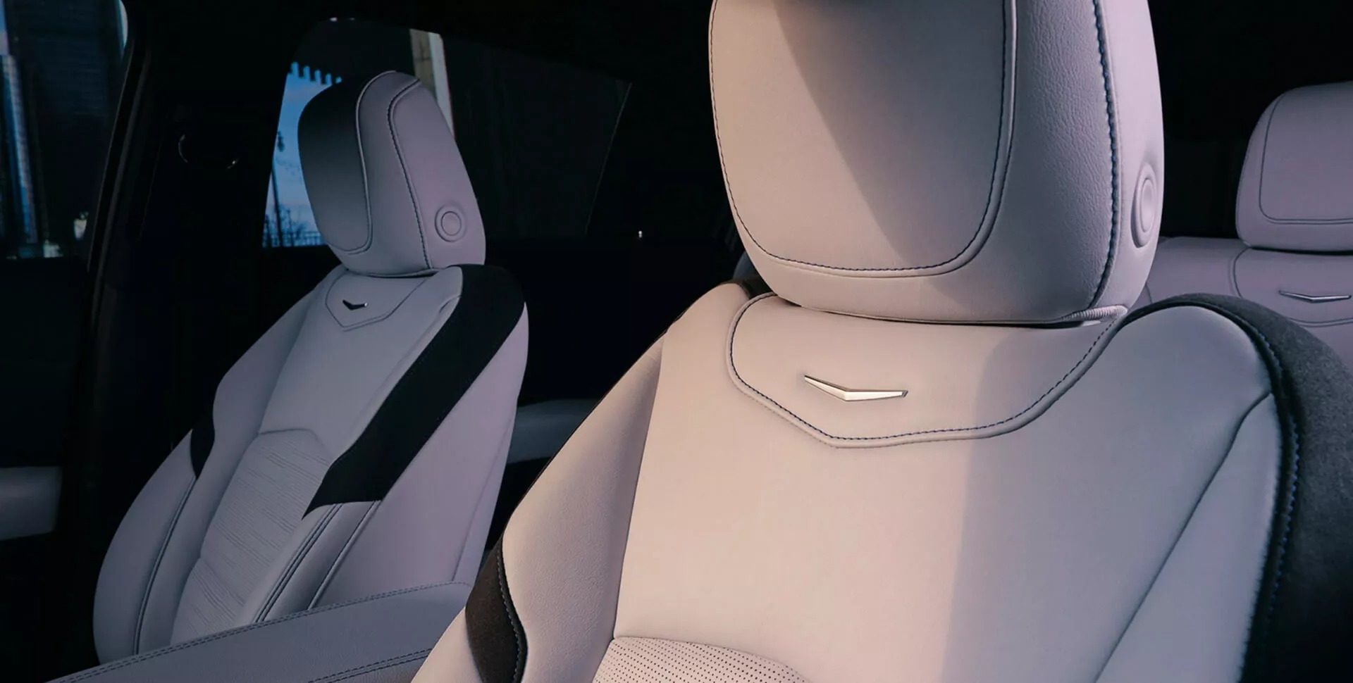 Cuộc đua giá xe Trung Quốc khắc nghiệt thế nào: Xe sang Cadillac có giá chỉ bằng Mazda3 Việt Nam- Ảnh 4.