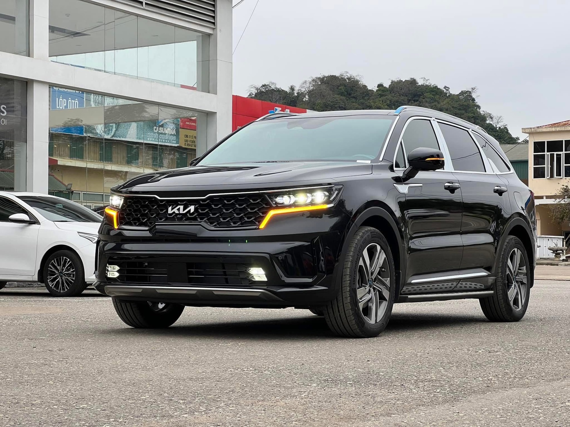 Nghịch lý phân khúc SUV hạng D: Toàn giảm giá sâu nhưng doanh số chẳng thấm vào đâu- Ảnh 6. Nghịch lý phân khúc SUV hạng D: Toàn giảm giá sâu nhưng doanh số chẳng thấm vào đâu- Ảnh 6.
