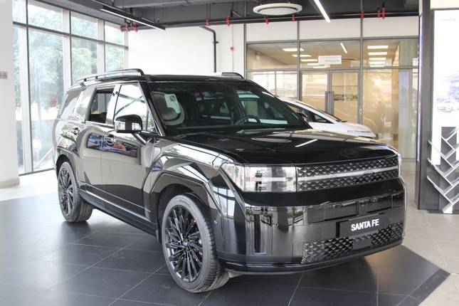 Chờ làn gió mới ở phân khúc SUV cỡ D- Ảnh 2. Chờ làn gió mới ở phân khúc SUV cỡ D- Ảnh 2.