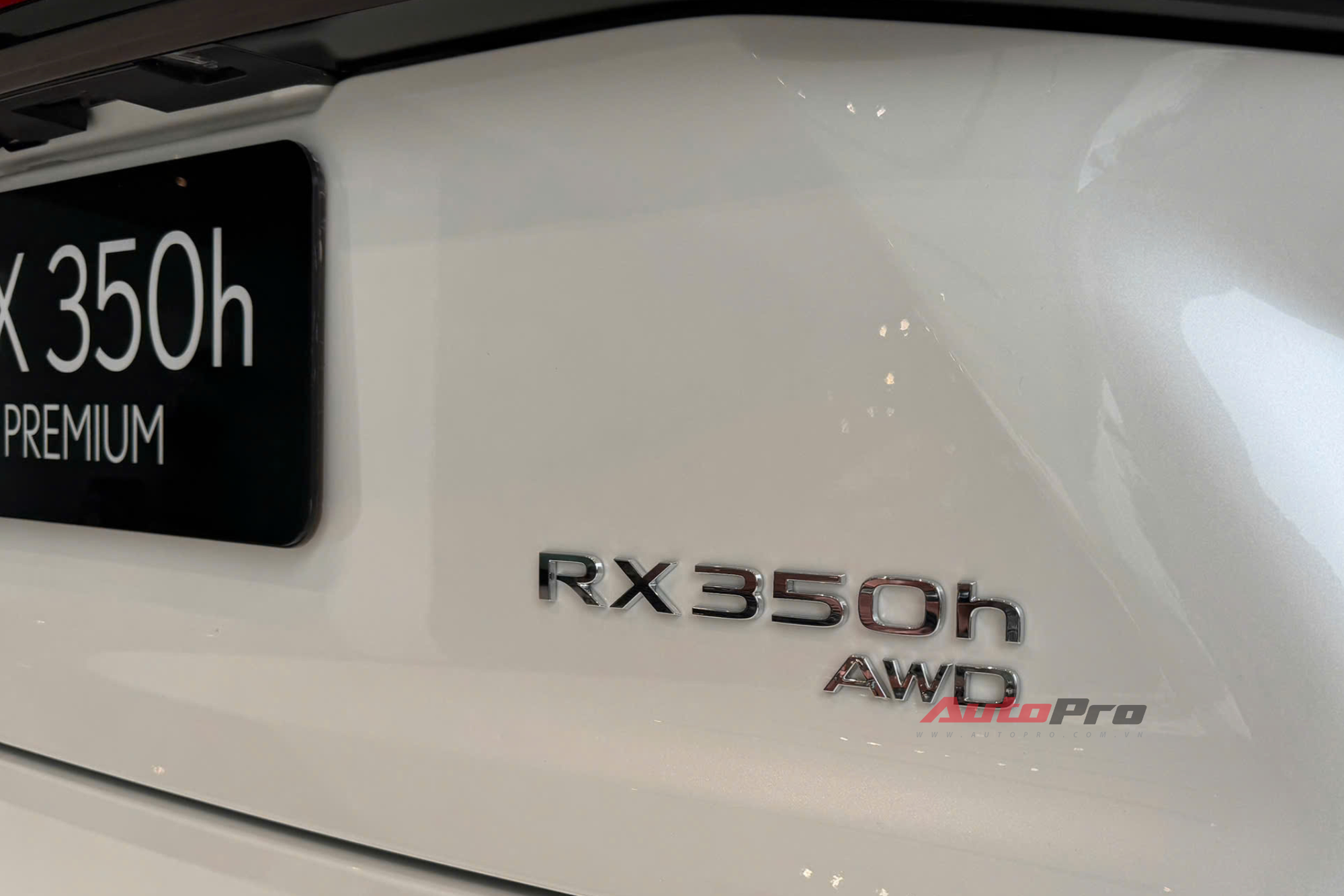 Lexus RX 350h về đại lý: Giá từ 3,5 tỷ đồng, động cơ hybrid mạnh 247 mã lực, thêm camera 360- Ảnh 13. Lexus RX 350h về đại lý: Giá từ 3,5 tỷ đồng, động cơ hybrid mạnh 247 mã lực, thêm camera 360- Ảnh 13.