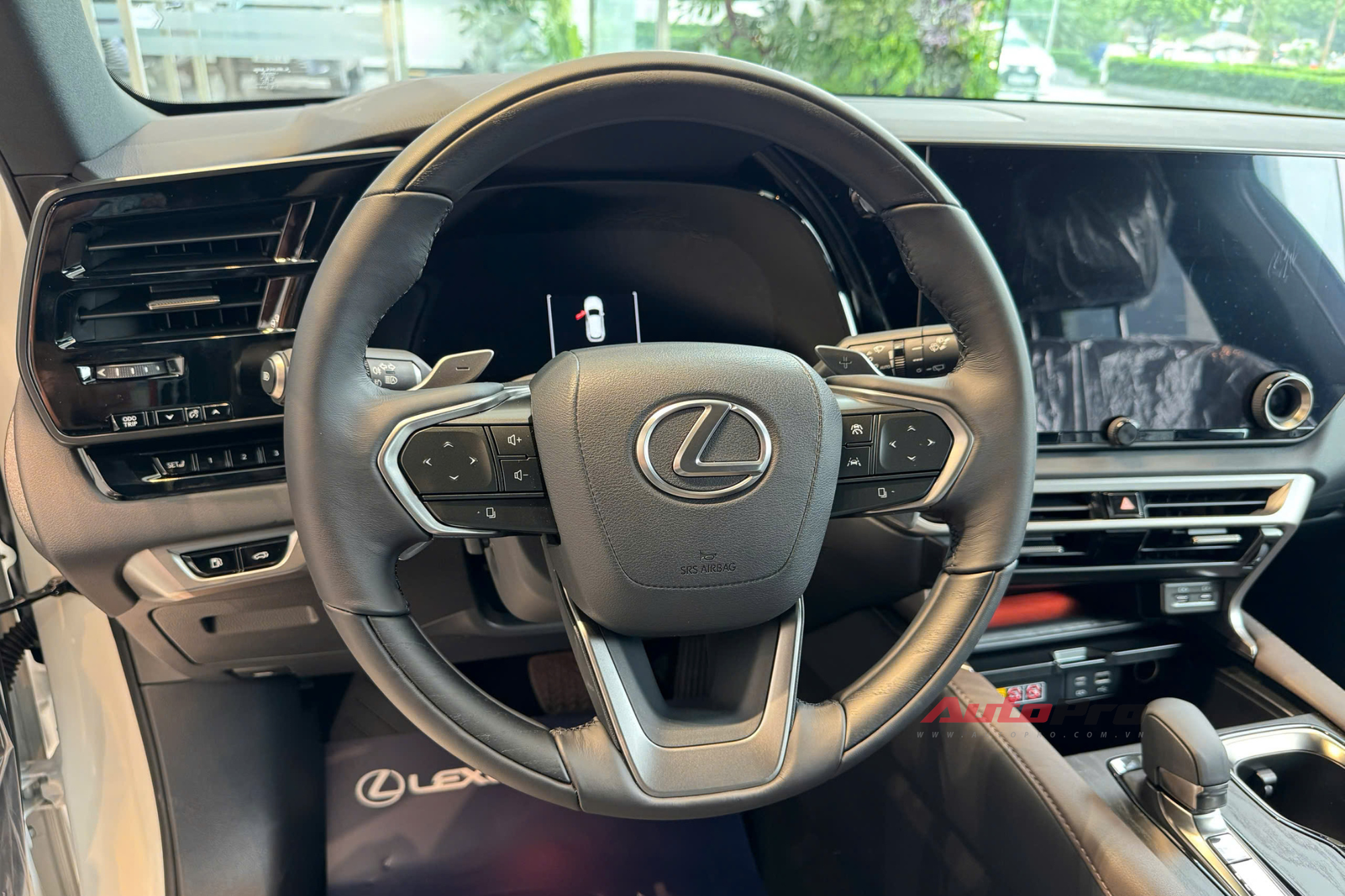 Lexus RX 350h về đại lý: Giá từ 3,5 tỷ đồng, động cơ hybrid mạnh 247 mã lực, thêm camera 360- Ảnh 15. Lexus RX 350h về đại lý: Giá từ 3,5 tỷ đồng, động cơ hybrid mạnh 247 mã lực, thêm camera 360- Ảnh 15.
