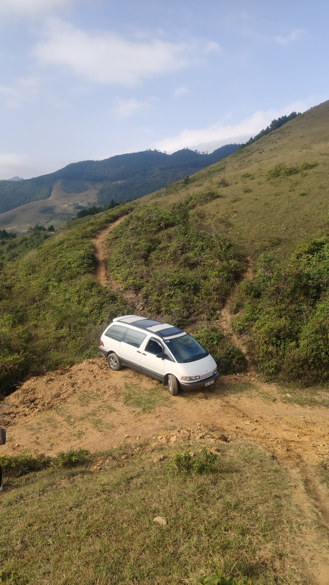 Đẳng cấp giá trị cốt lõi của Toyota: 35 tuổi vẫn 'sẵn sàng xuống biển lên đồi', giá rẻ tiện nghi bất ngờ- Ảnh 9. Đẳng cấp giá trị cốt lõi của Toyota: 35 tuổi vẫn 'sẵn sàng xuống biển lên đồi', giá rẻ tiện nghi bất ngờ- Ảnh 9.