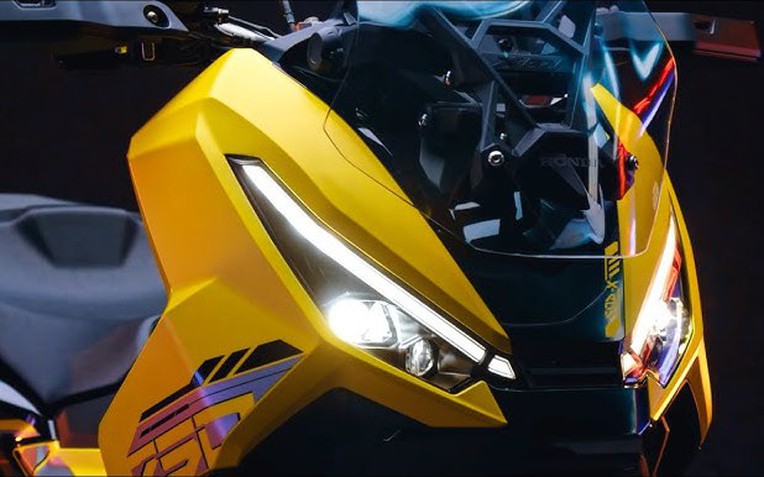 Mẫu xe tay ga khủng n&agrave;y của nh&agrave; Honda được trang bị cốp 22 l&iacute;t v&agrave; mạnh gấp 3,5 lần Honda SH 160i- Ảnh 1.